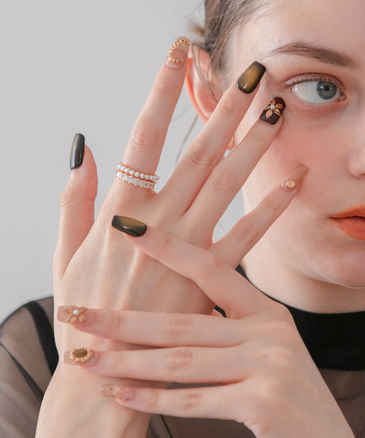 【当日発送】水光ネイルブラウンゴールドマグネットフラワーパーツパールスクエアネイルチップ