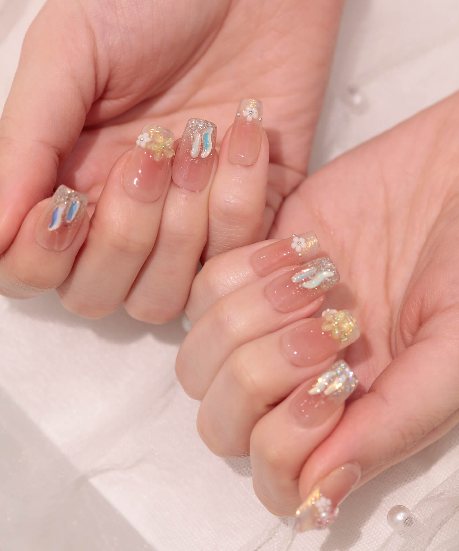 【一部当日発送】水光ネイルピンクチークフラワー偏光ストーンラメオーロラフレンチスクエアネイルチップ