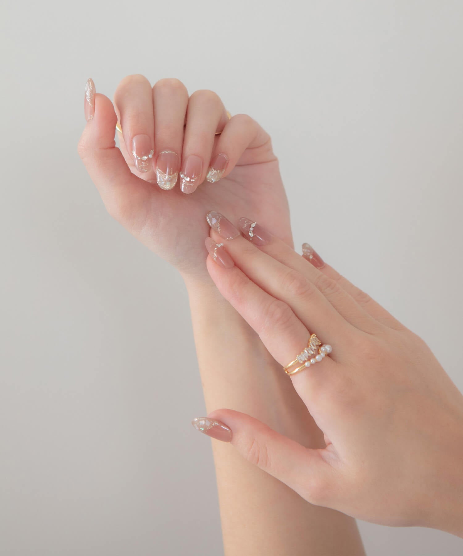 【一部当日発送】水光ネイルピンクチークホロラメフレンチオーバルネイルチップ