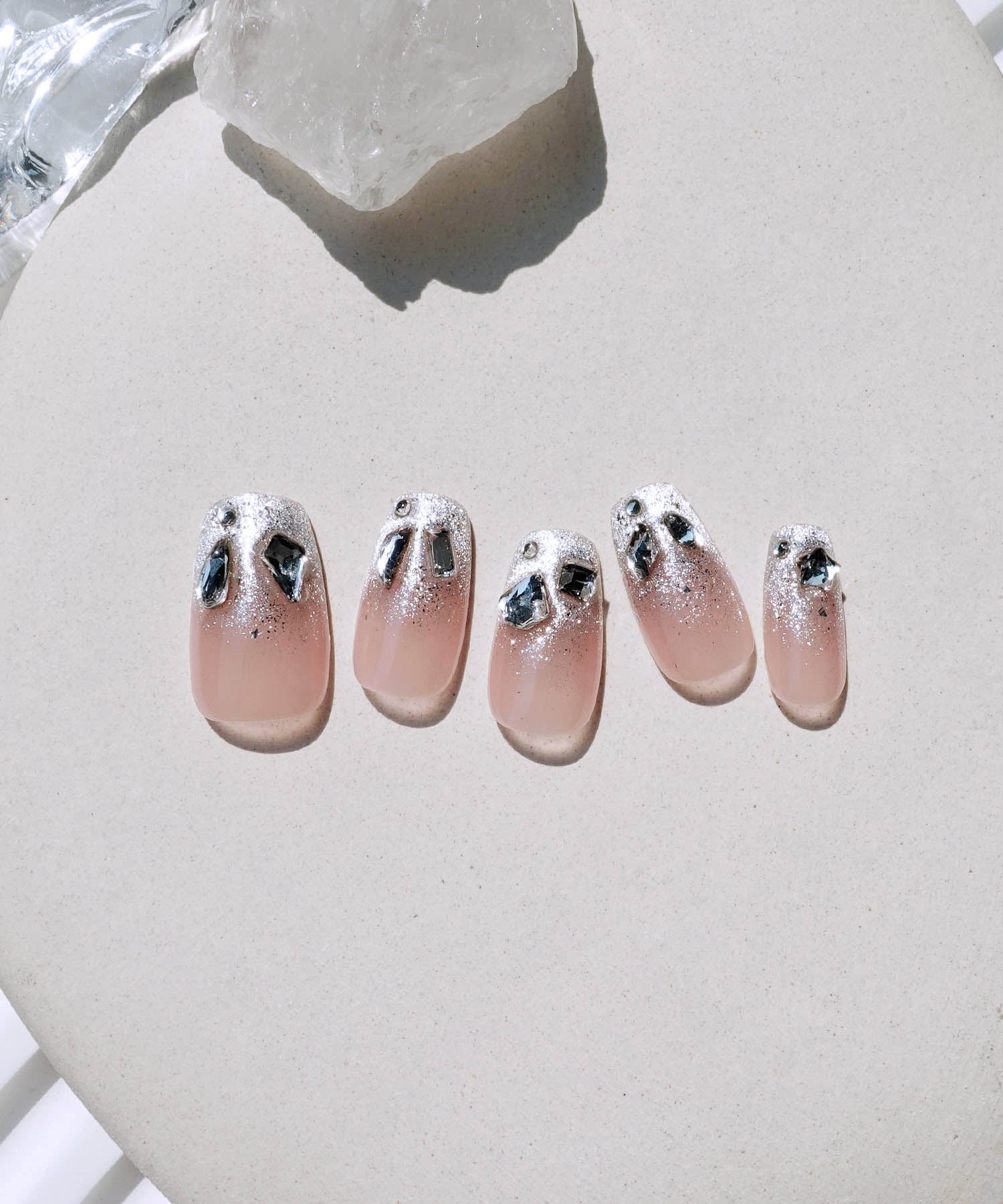 【当日発送】水光ネイルシルバーマグネットラメグラデーションストーンワンホンピンクスクエアネイルチップ