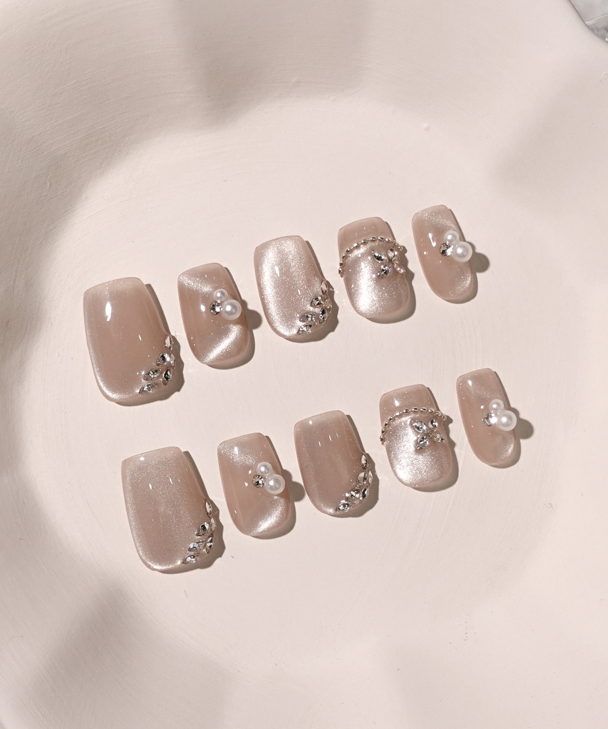 【一部当日発送】水光ネイルベージュマグネットストーンアートパールスクエアネイルチップ