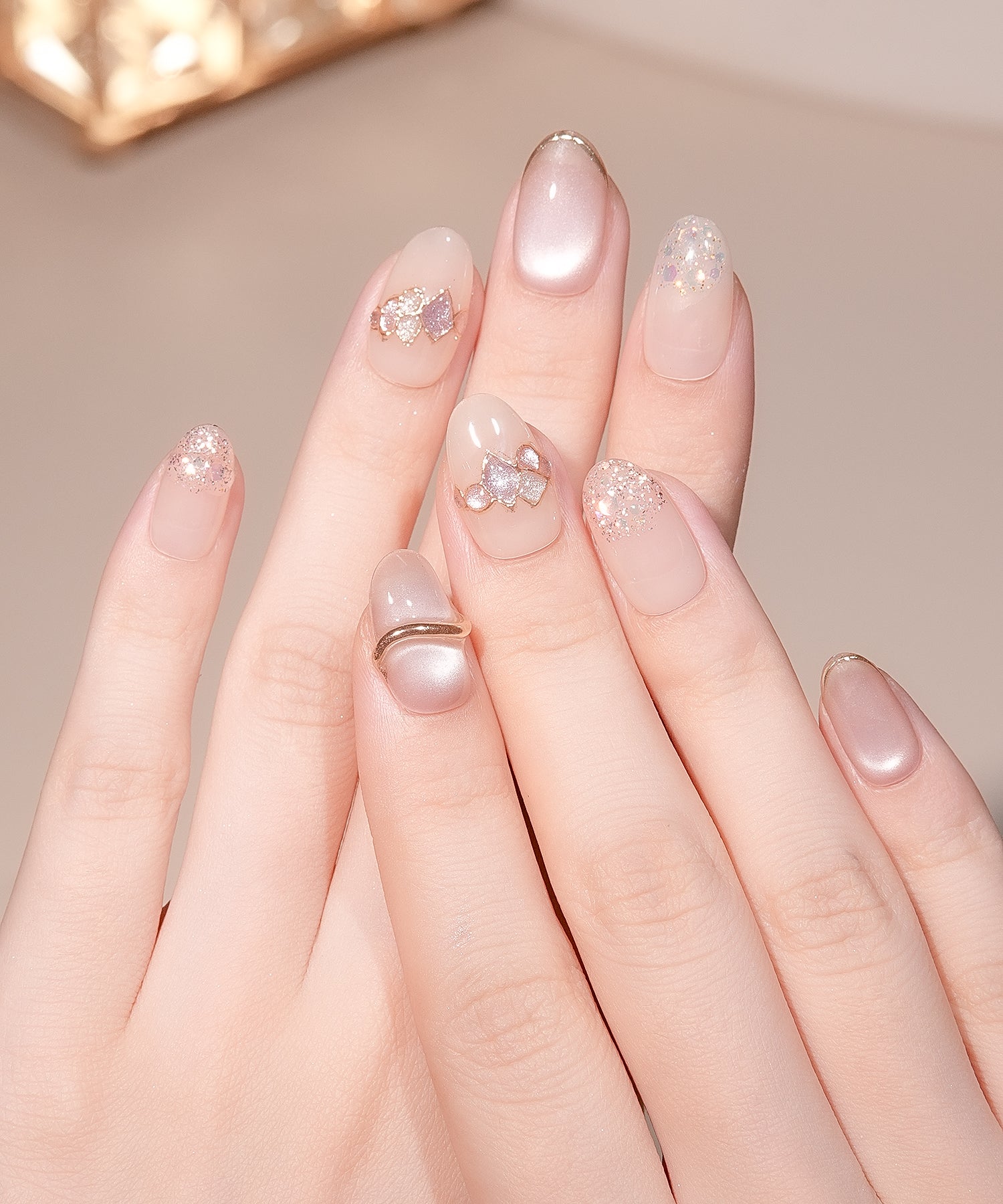 【当日発送】水光ネイルピンクマグネットオーロラホロゴールドミラーオーバルネイルチップ