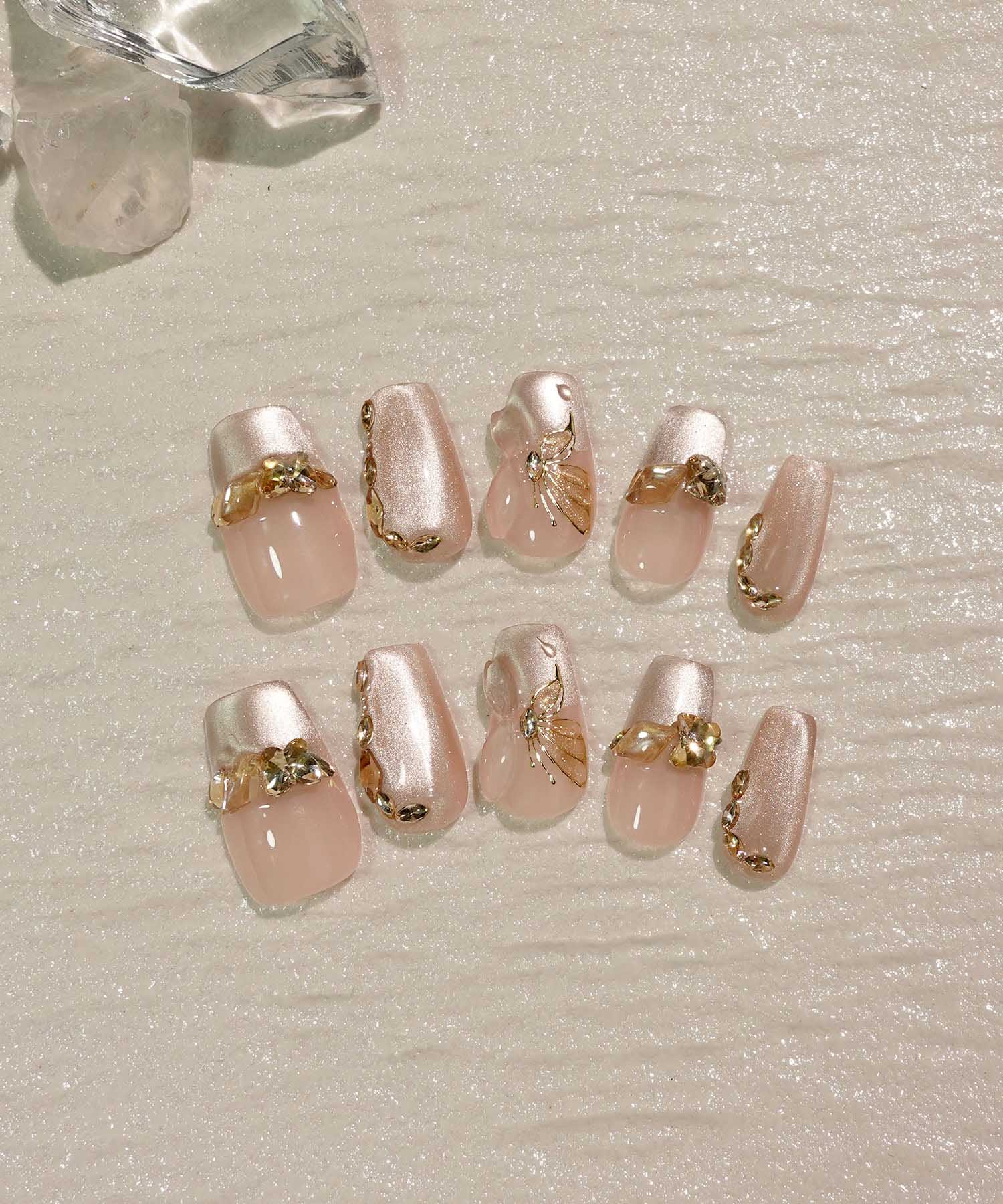 【当日発送】水光ネイルピンクベージュマグネットストーンバタフライワンホンバレリーナネイルチップ