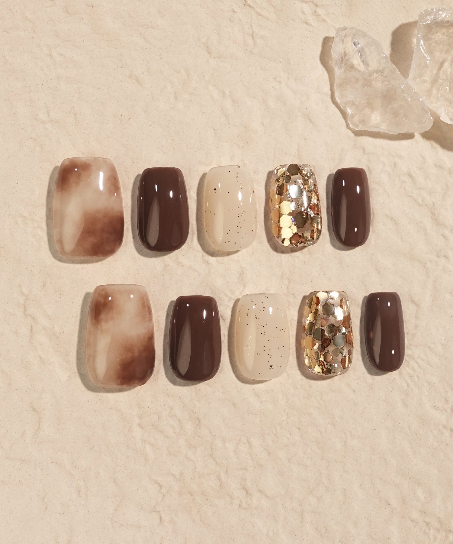 【COMING SOON】水光ネイルブラウンニュアンスゴールドホログラムショートスクエアネイルチップ