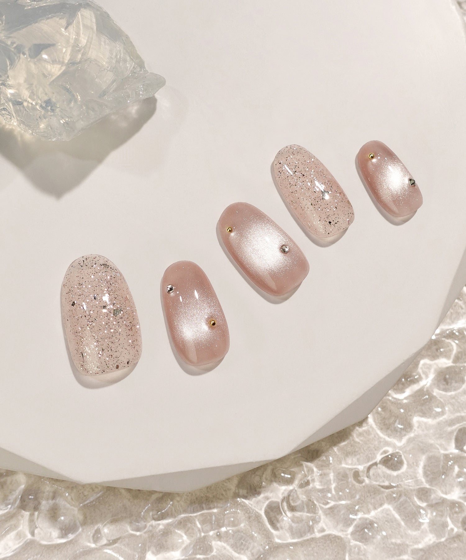 【当日発送】水光ネイルピンクマグネットランダムストーンラメオーバルネイルチップ