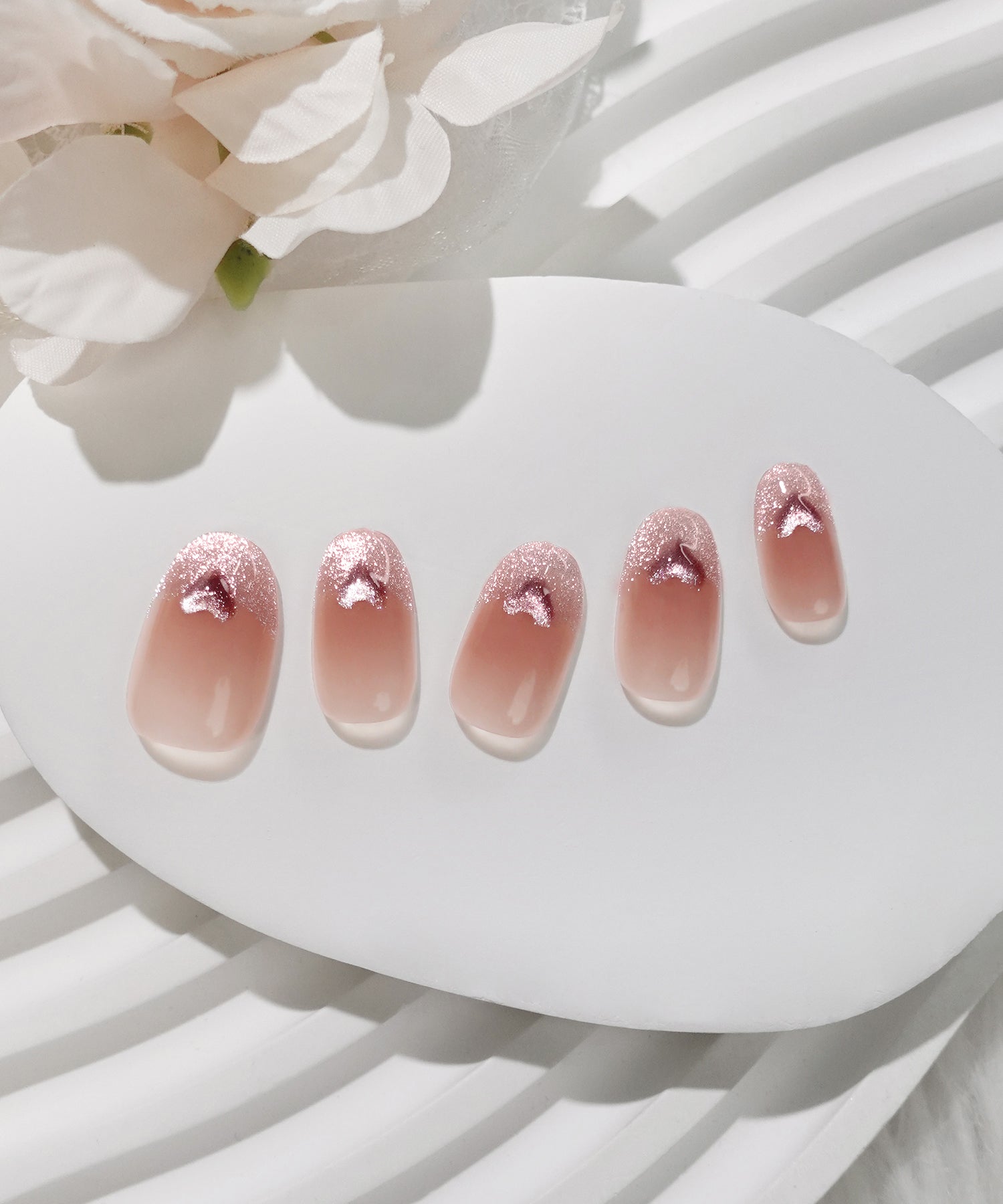 【一部当日発送】水光ネイルピンクチークマグネットフレンチハートオーバルネイルチップ