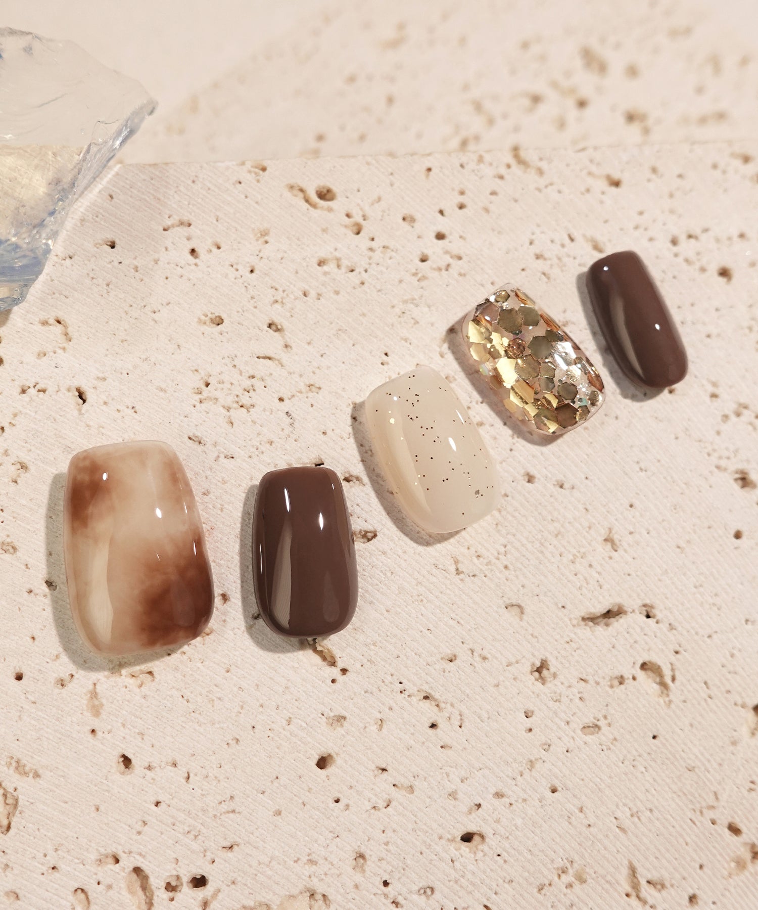 【COMING SOON】水光ネイルブラウンニュアンスゴールドホログラムショートスクエアネイルチップ