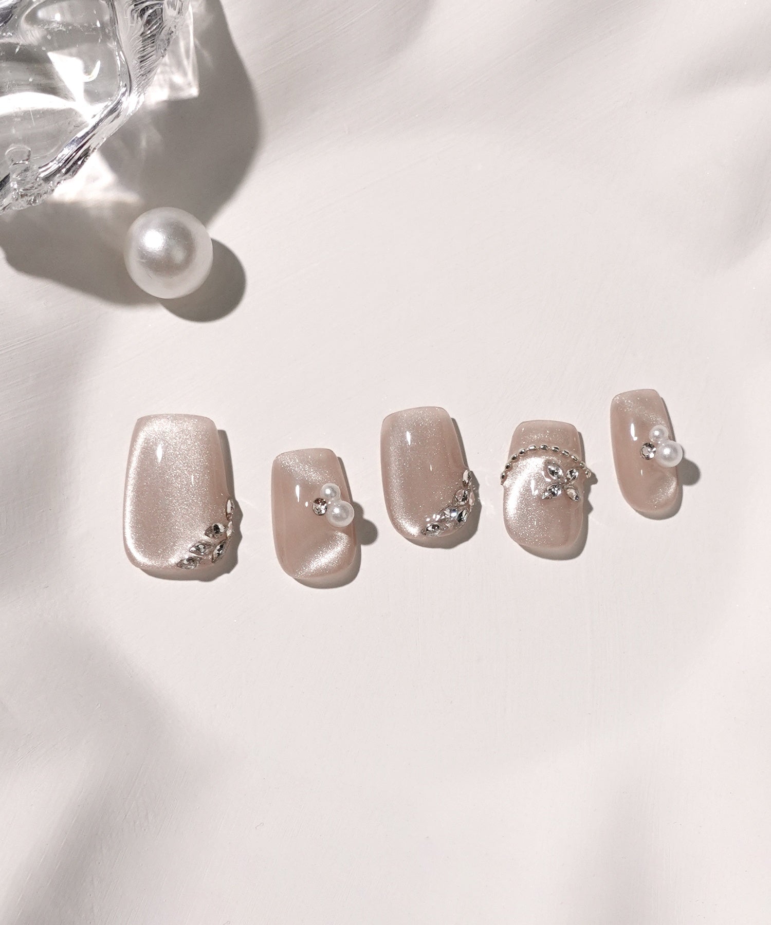 【一部当日発送】水光ネイルベージュマグネットストーンアートパールスクエアネイルチップ