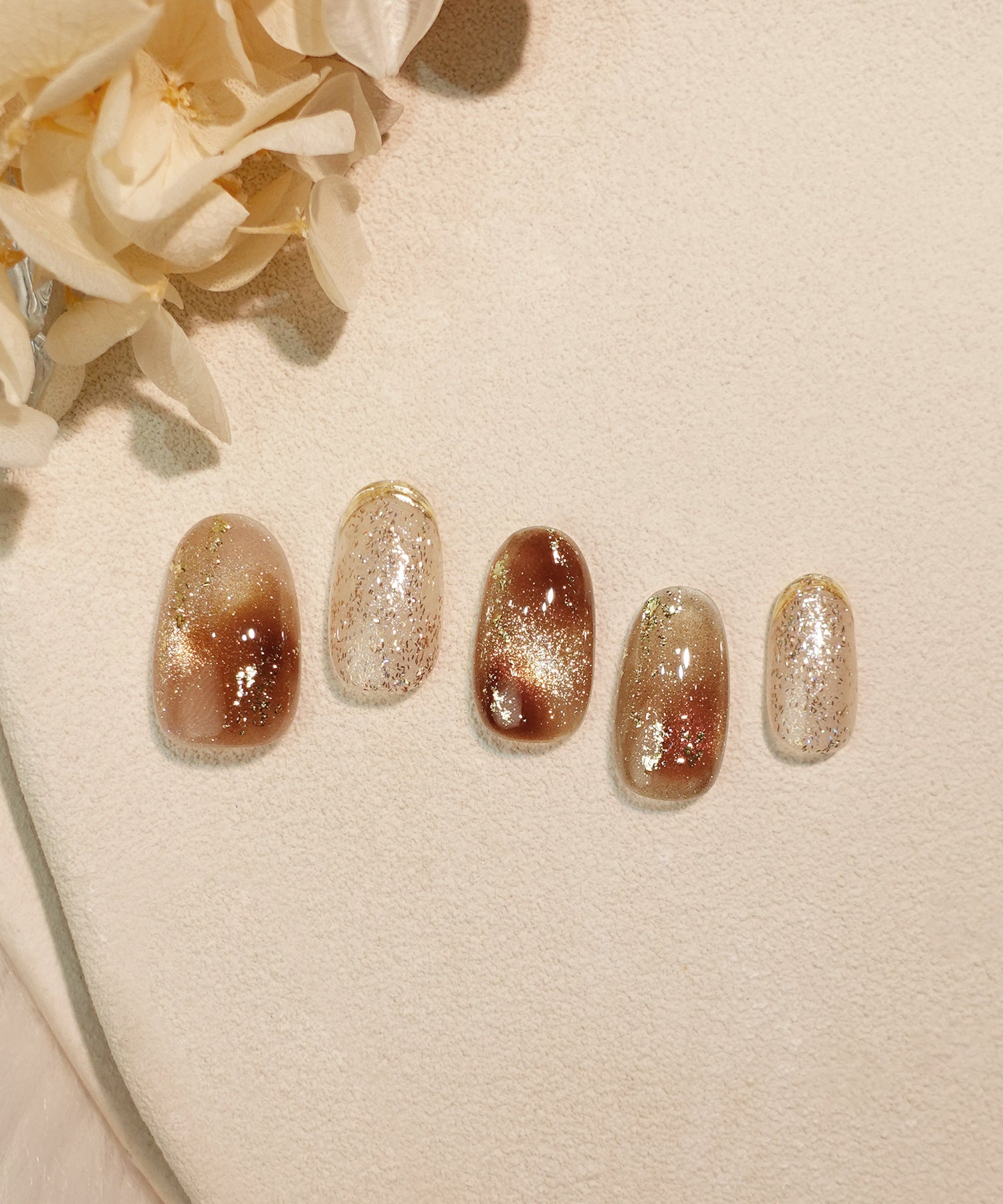 【COMING SOON】水光ネイルブラウンマーブルマグネットゴールドミラーグリッターオーバルネイルチップ