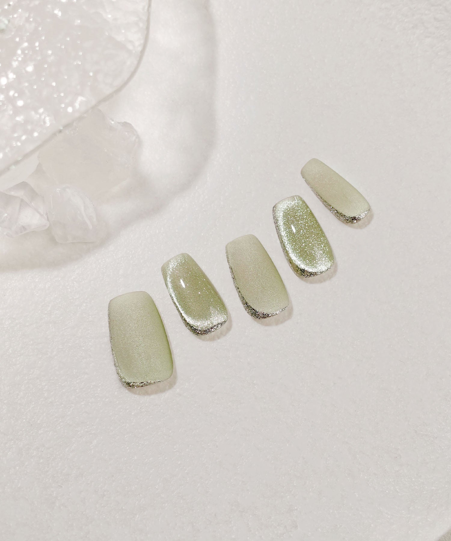 【当日発送】水光ネイルライトグリーンマグネットラメバレリーナネイルチップ