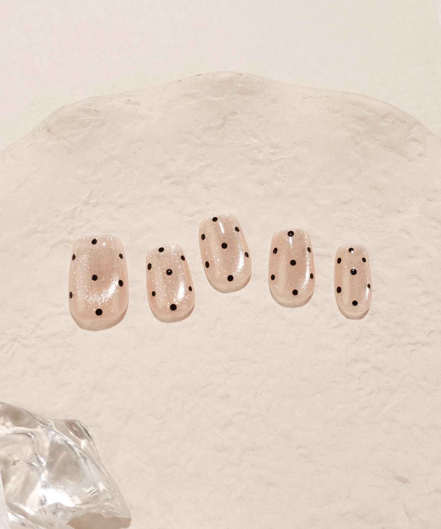 【当日発送】水光ネイルシャンパンゴールドブラックフレンチドットストーンショートスクエアネイルチップ