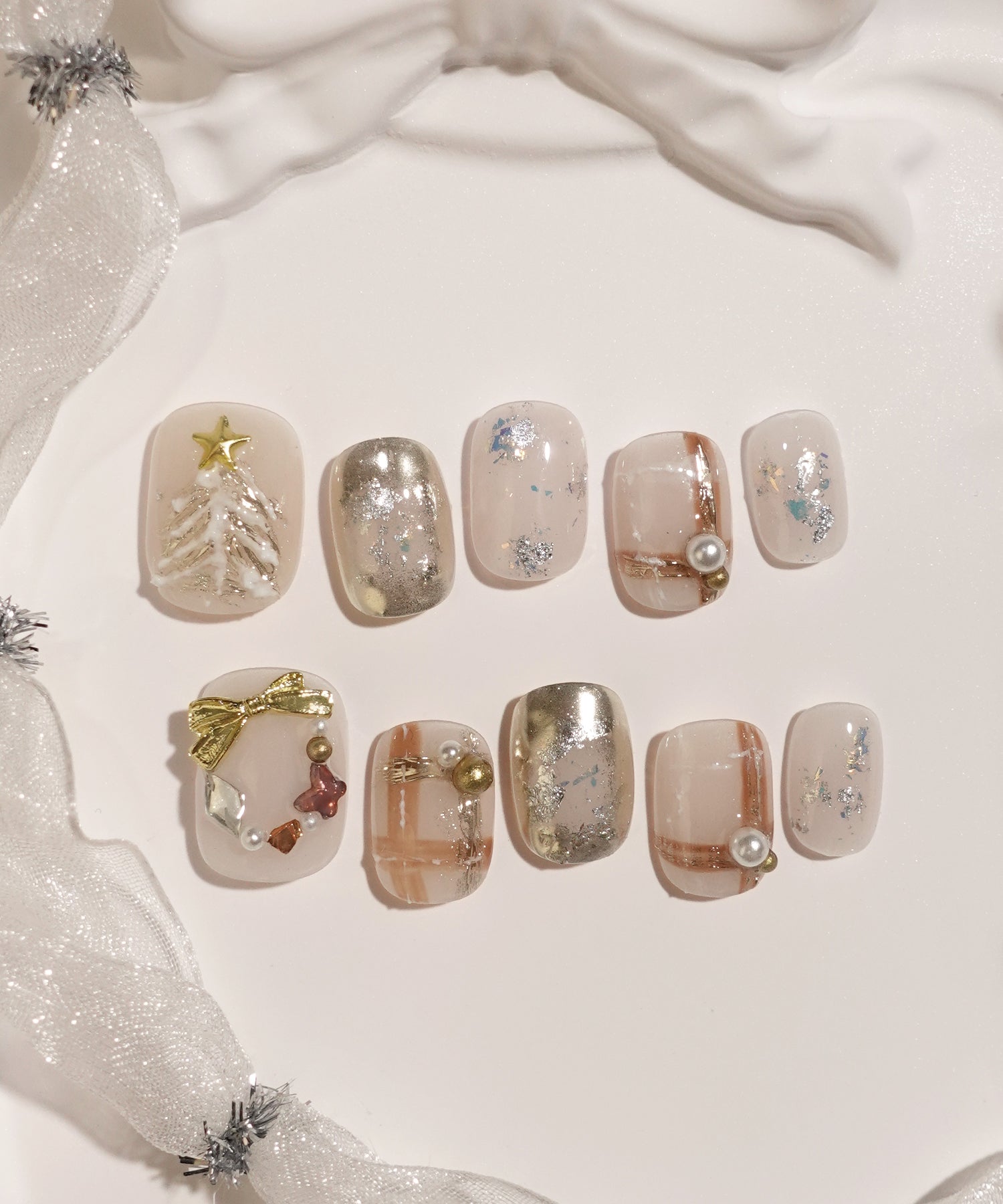 【当日発送】水光ネイルミルキーホワイトチェックミラークリスマスショートスクエアネイルチップ