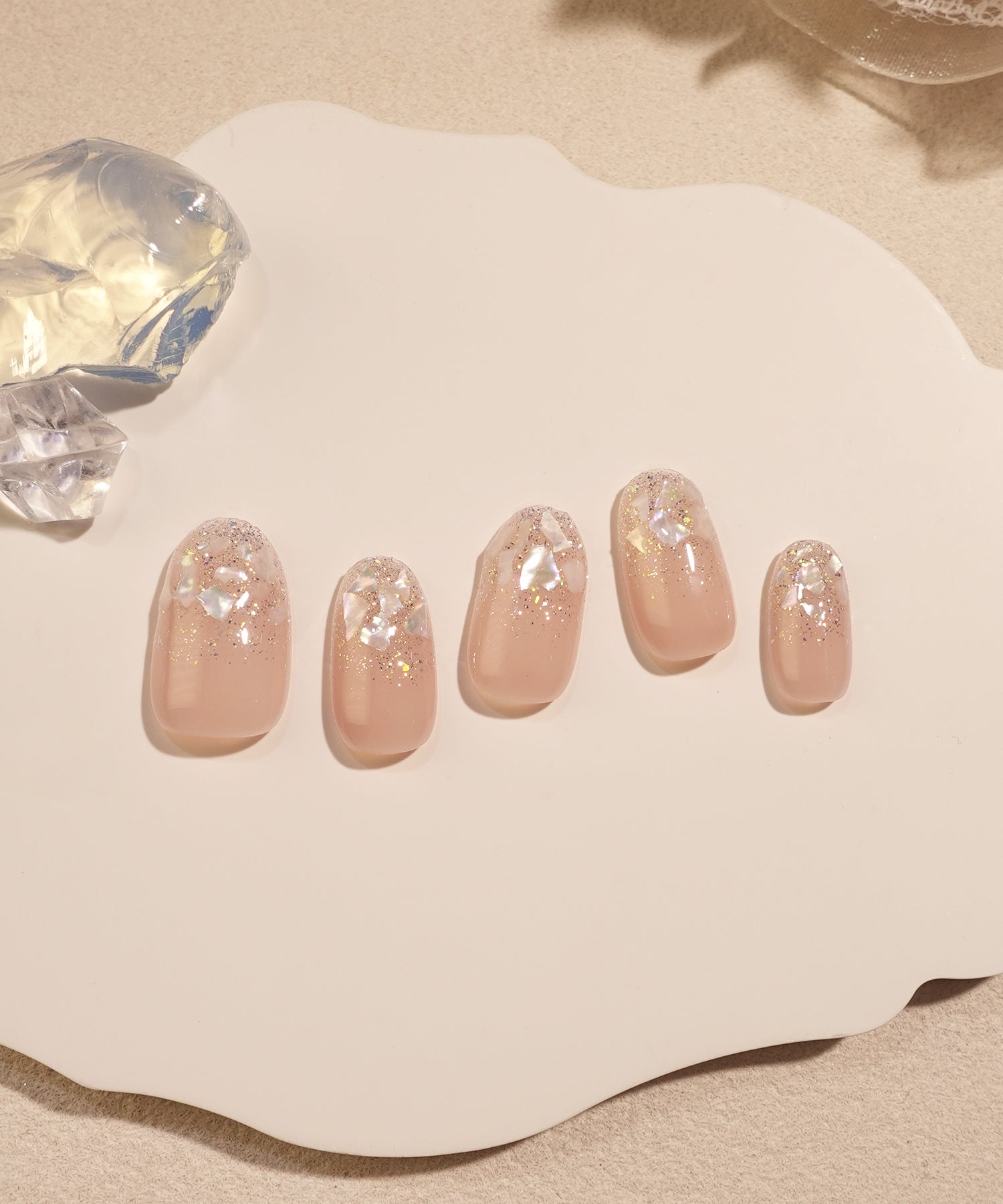 【COMING SOON】水光ネイルピーチベージュシェルラメグラデーションオーバルネイルチップ