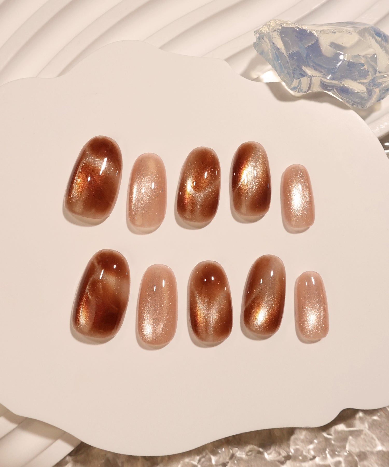 【当日発送】水光ネイルブラウンピンクニュアンスマグネットアートオーバルネイルチップ