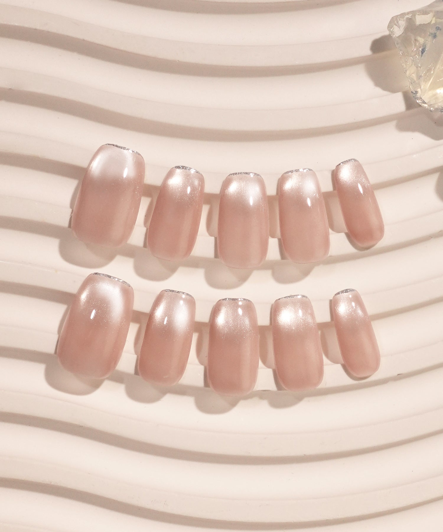 【当日発送】水光ネイルシアーピンクマグネットシルバーラメフレンチスクエアネイルチップ