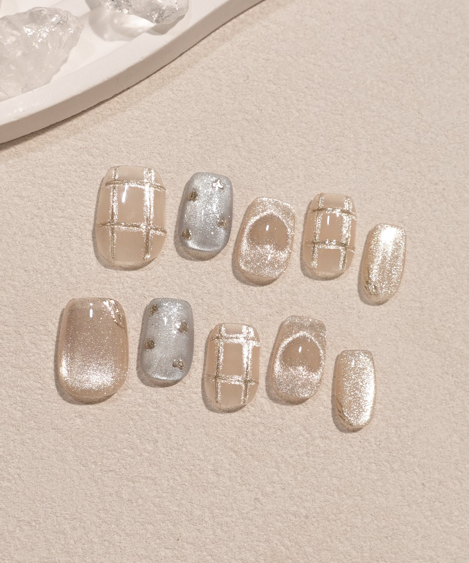 【当日発送】水光ネイルベージュマグネットミラーチェックハートショートスクエアネイルチップ