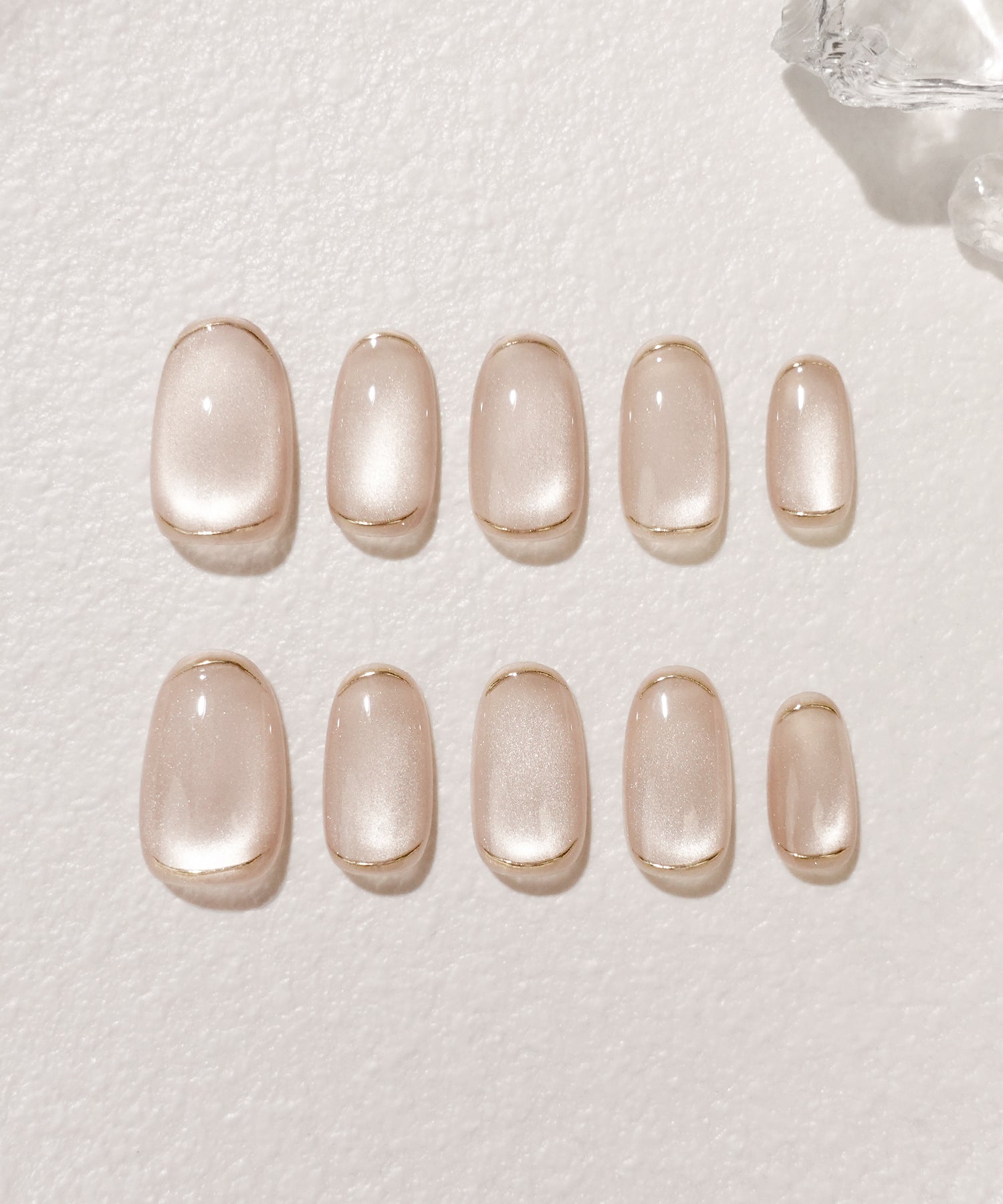 【一部当日発送】水光ネイルピンクグレージュマグネットゴールドミラーフレームオーバルネイルチップ