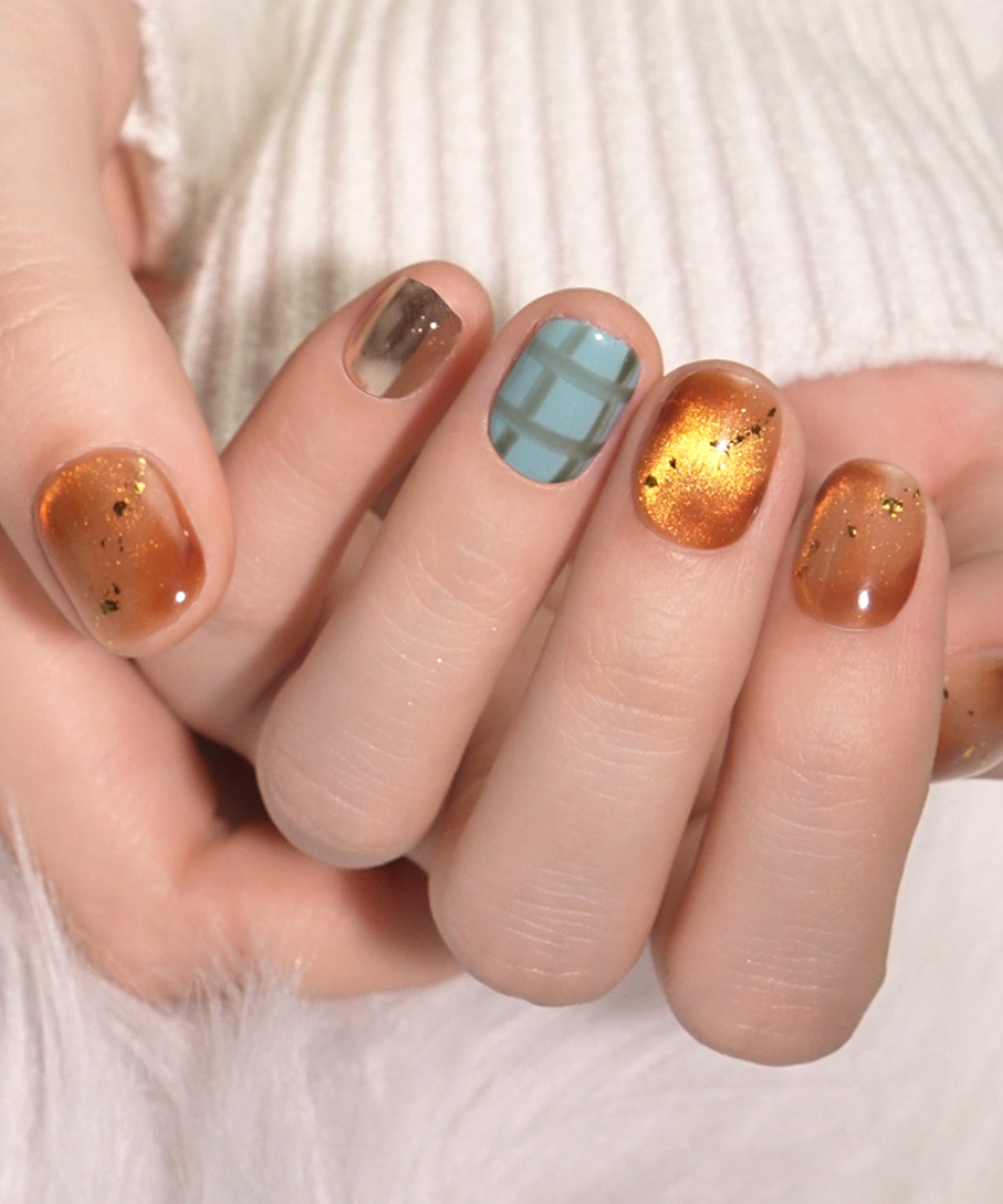 【予約販売】水光ネイルゴールドオレンジマグネットチェックニュアンスショートスクエアネイルチップ