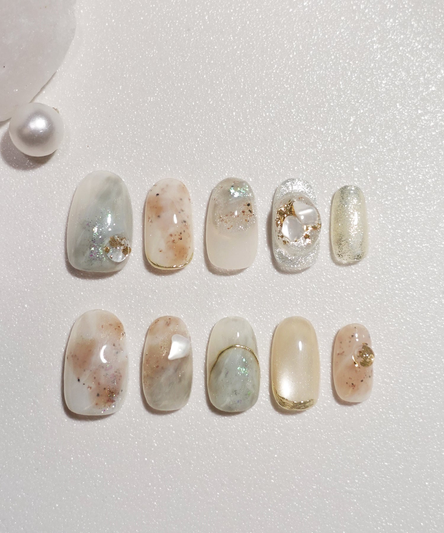 【一部当日発送】水光ネイルブルーニュアンスシェルゴールドミラーラインオーバルネイルチップ