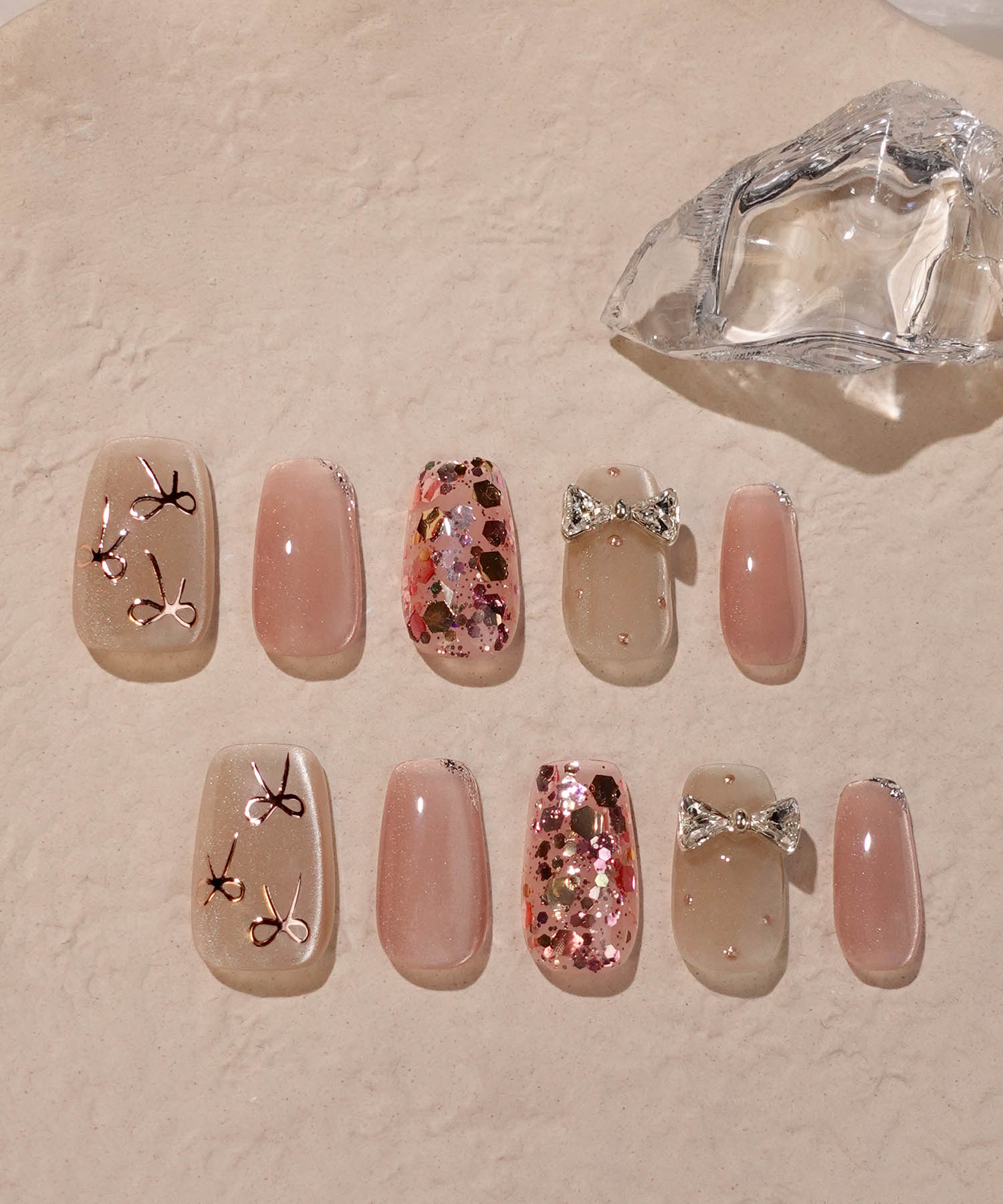 【当日発送】水光ネイルピンクホログラムドットリボンストーンスクエアネイルチップ