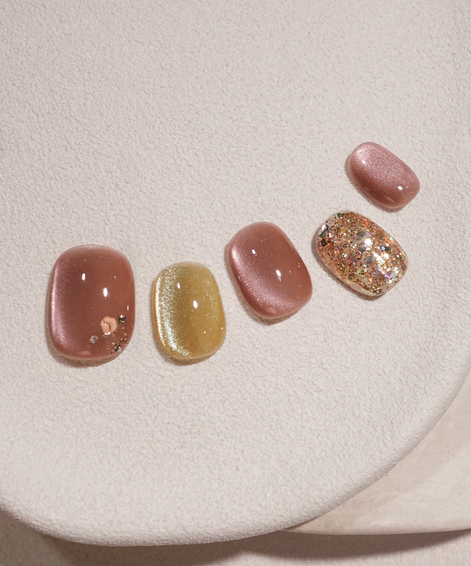 【当日発送】水光ネイルピンクゴールドマグネットグリッターホログラムショートラウンドネイルチップ