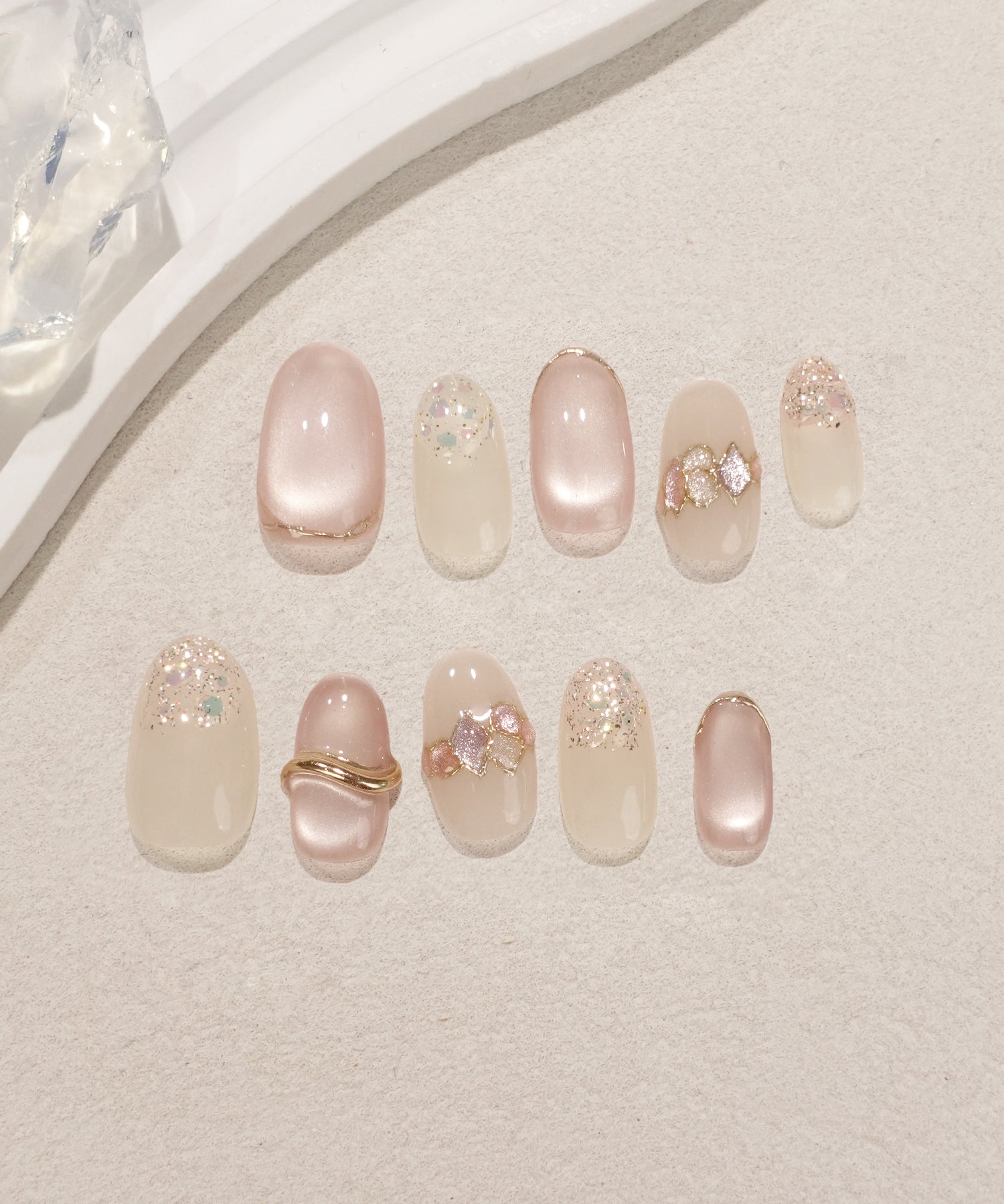 【当日発送】水光ネイルピンクマグネットオーロラホロゴールドミラーオーバルネイルチップ