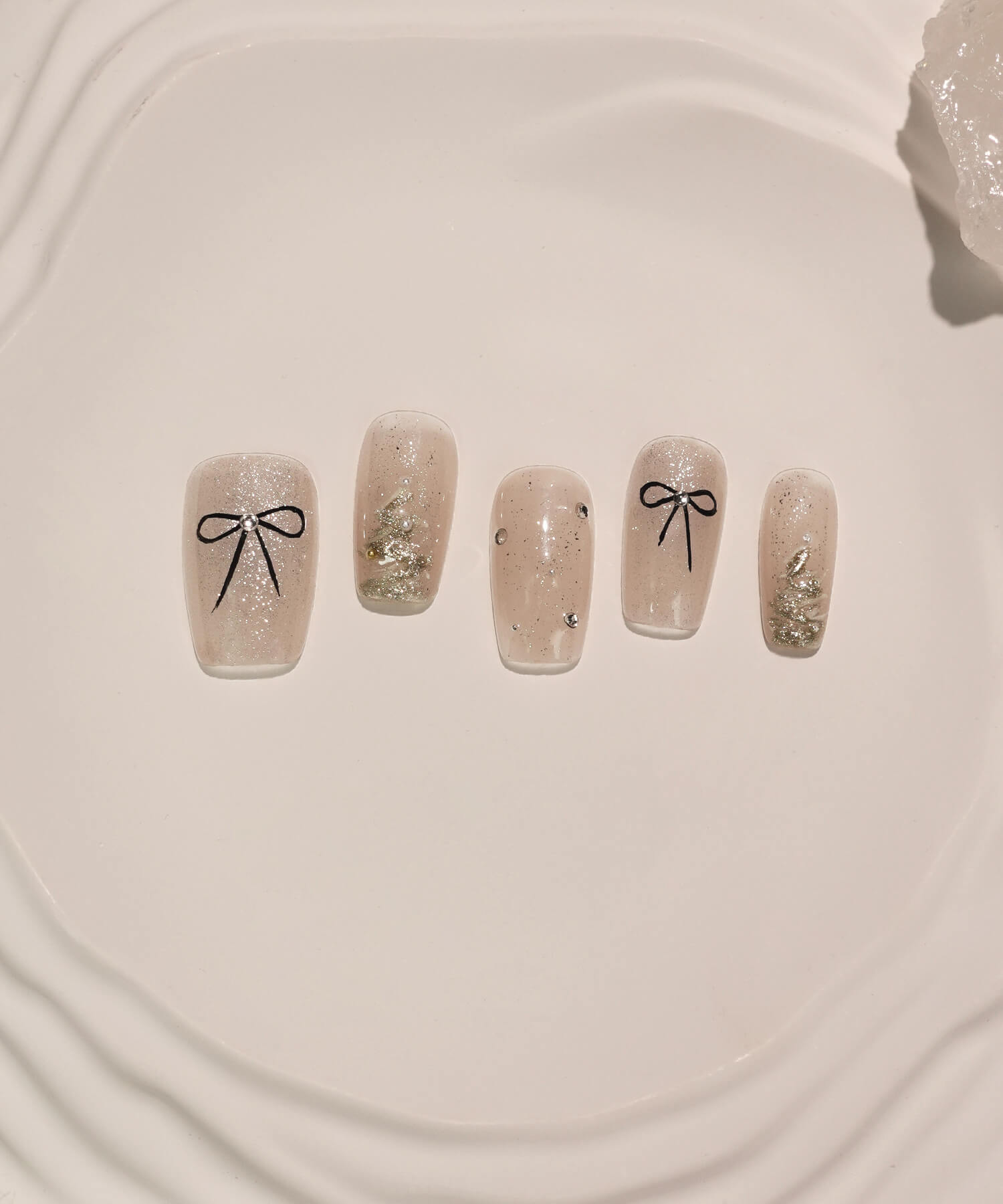 【当日発送】水光ネイルホワイトスノーリボンツリーアートクリスマススクエアネイルチップ