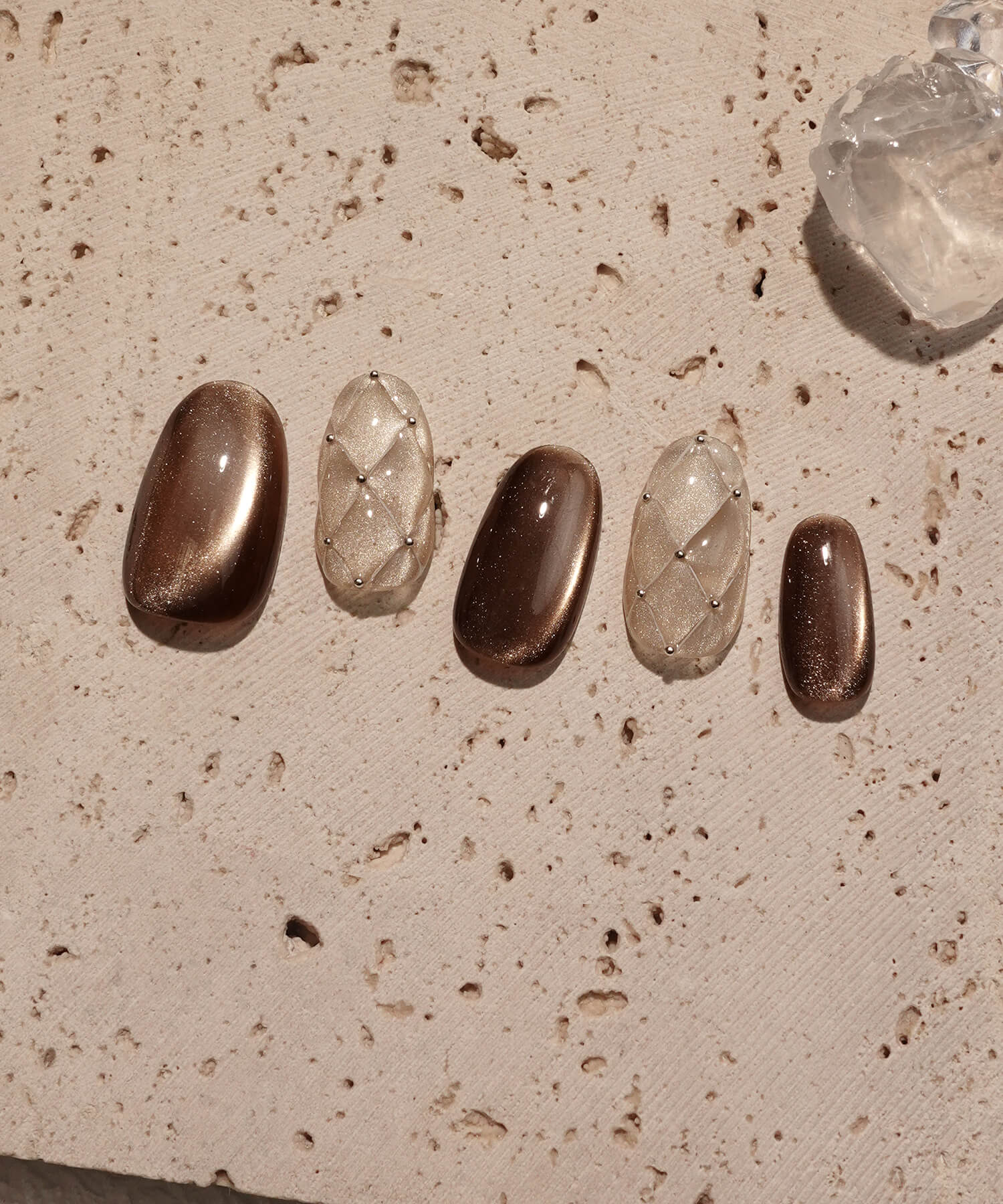 【当日発送】水光ネイルキルティングベージュブラウンマグネットオーバルネイルチップ