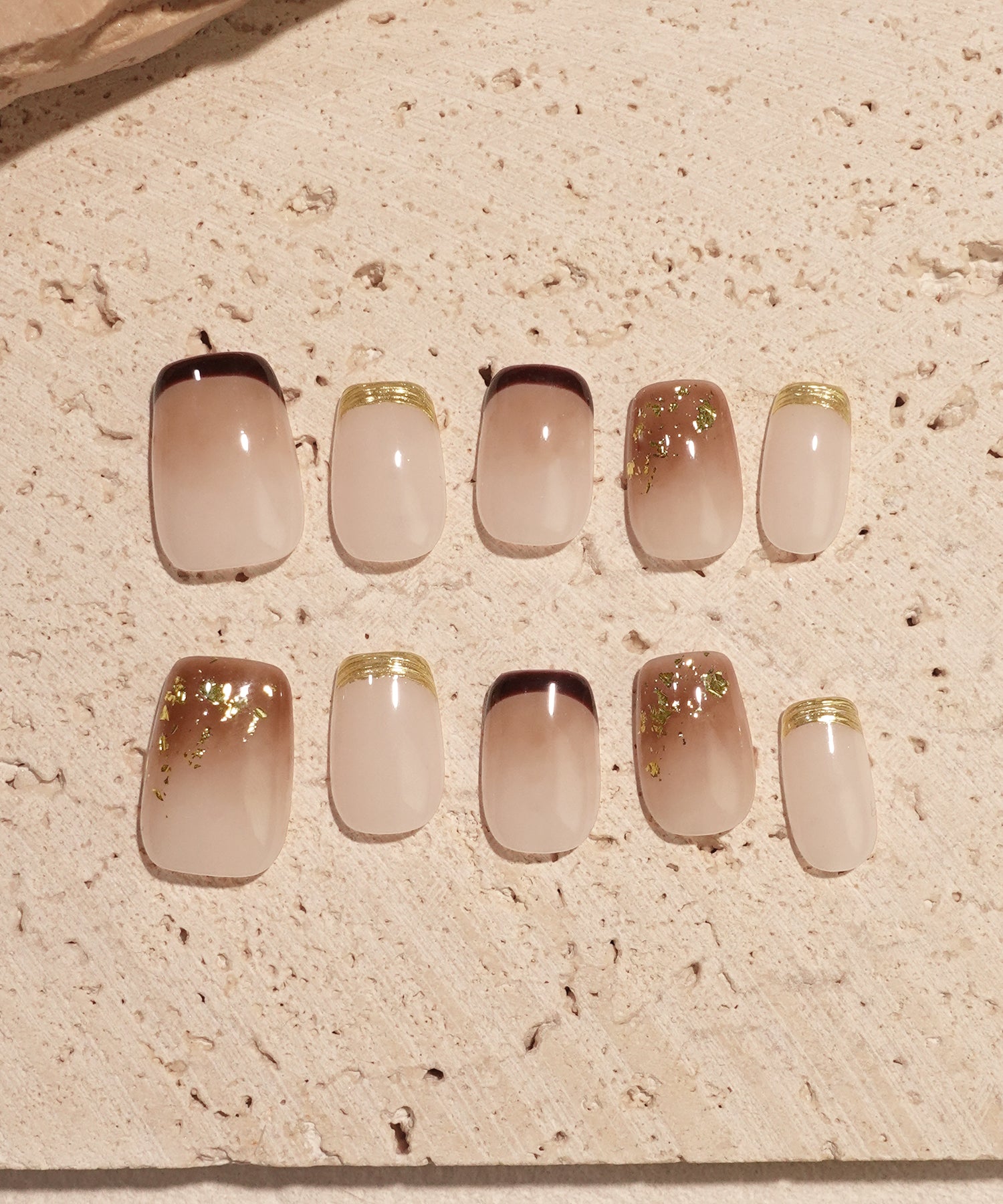 【当日発送】水光ネイルショコラブラウングラデーションゴールドホイルフレンチスクエアネイルチップ