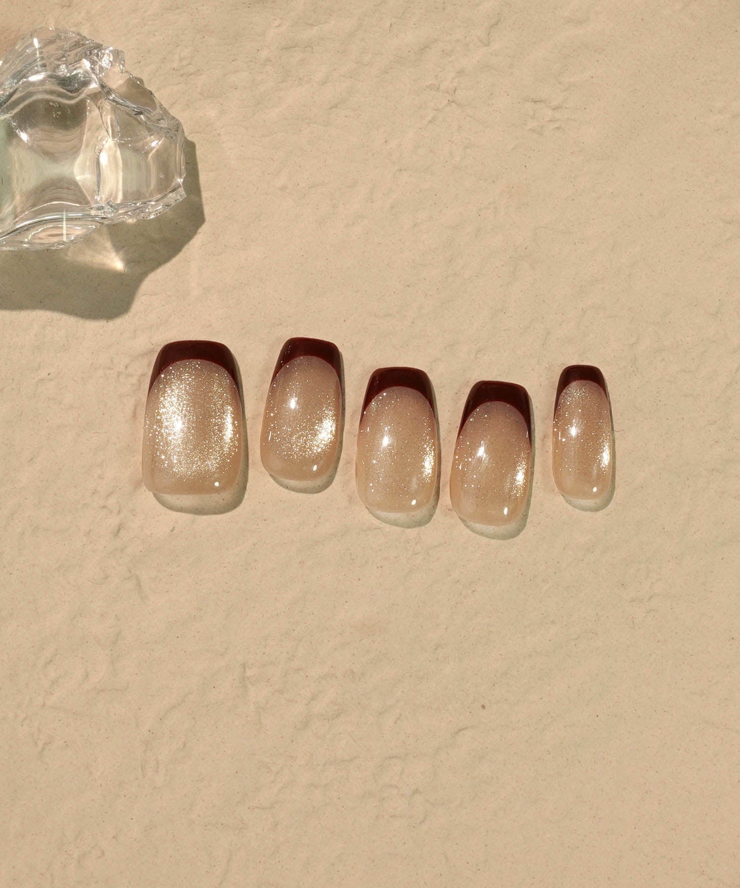 【当日発送】水光ネイルベージュマグネットブラウンフレンチシンプルスクエアネイルチップ