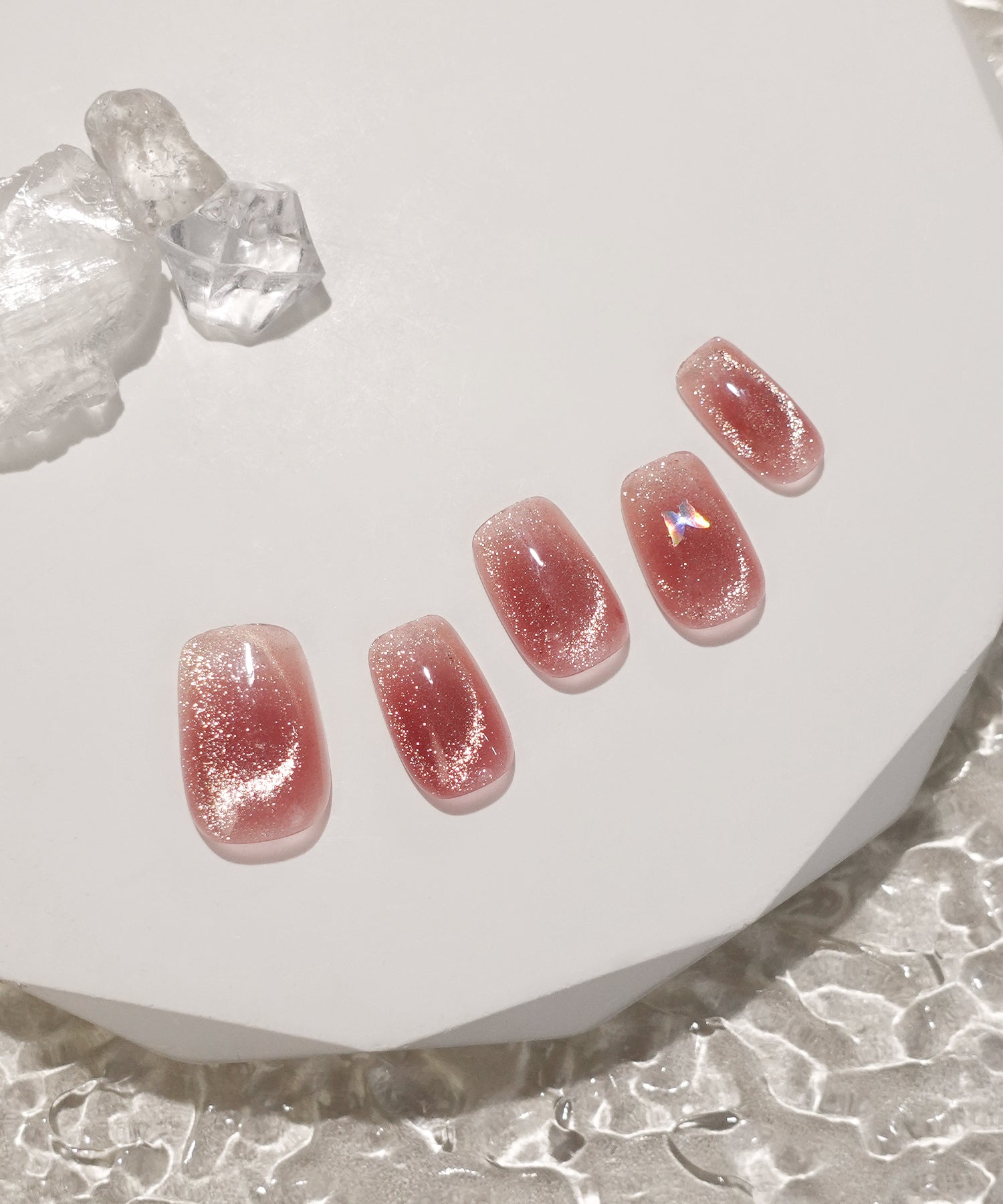 【当日発送】水光ネイルピンクゴールドマグネットバタフライショートワンカラースクエアネイルチップ