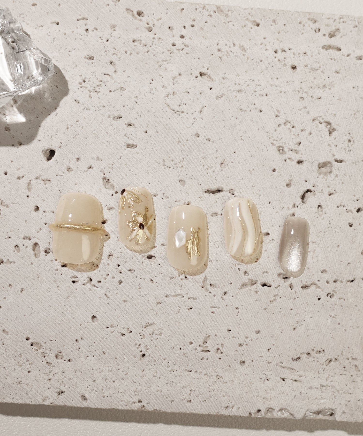 【当日発送】水光ネイルミルキーウェーブカーキマグネットミラーニュアンスショートスクエアネイルチップ