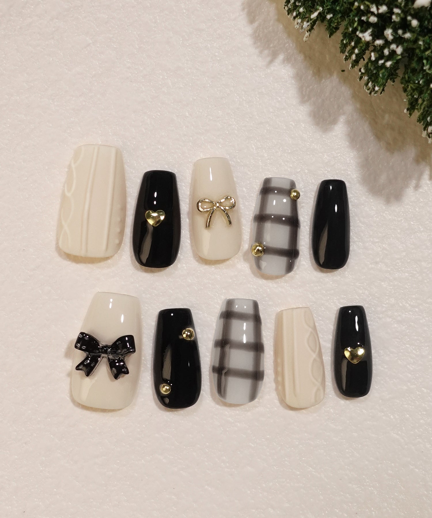 【当日発送】水光ネイルブラックチェックリボンパーツウィンターニットデザインバレリーナネイルチップ