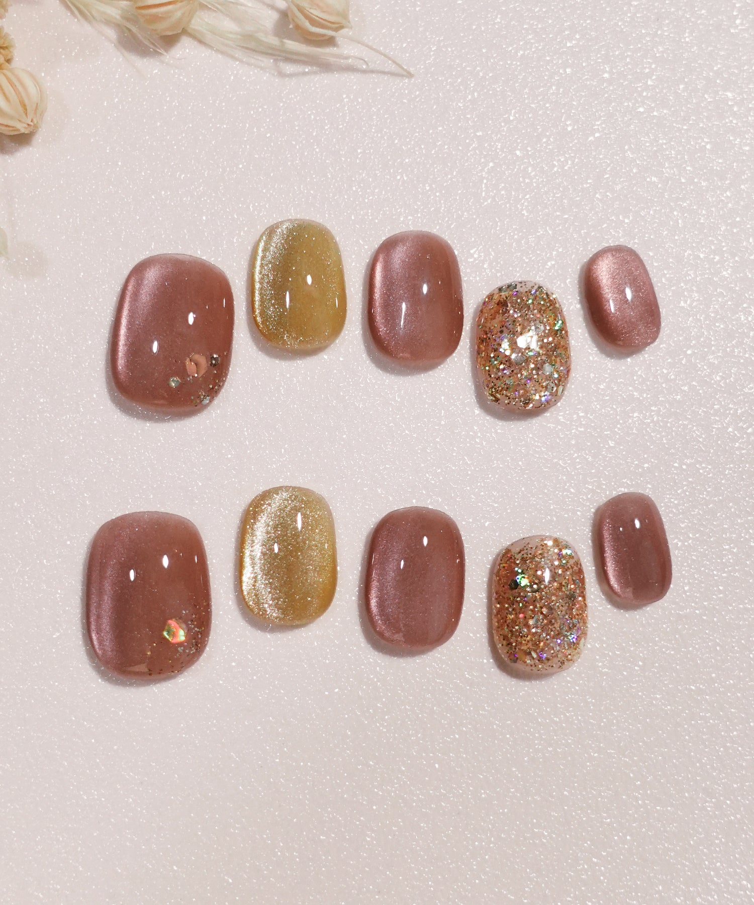 【当日発送】水光ネイルピンクゴールドマグネットグリッターホログラムショートラウンドネイルチップ