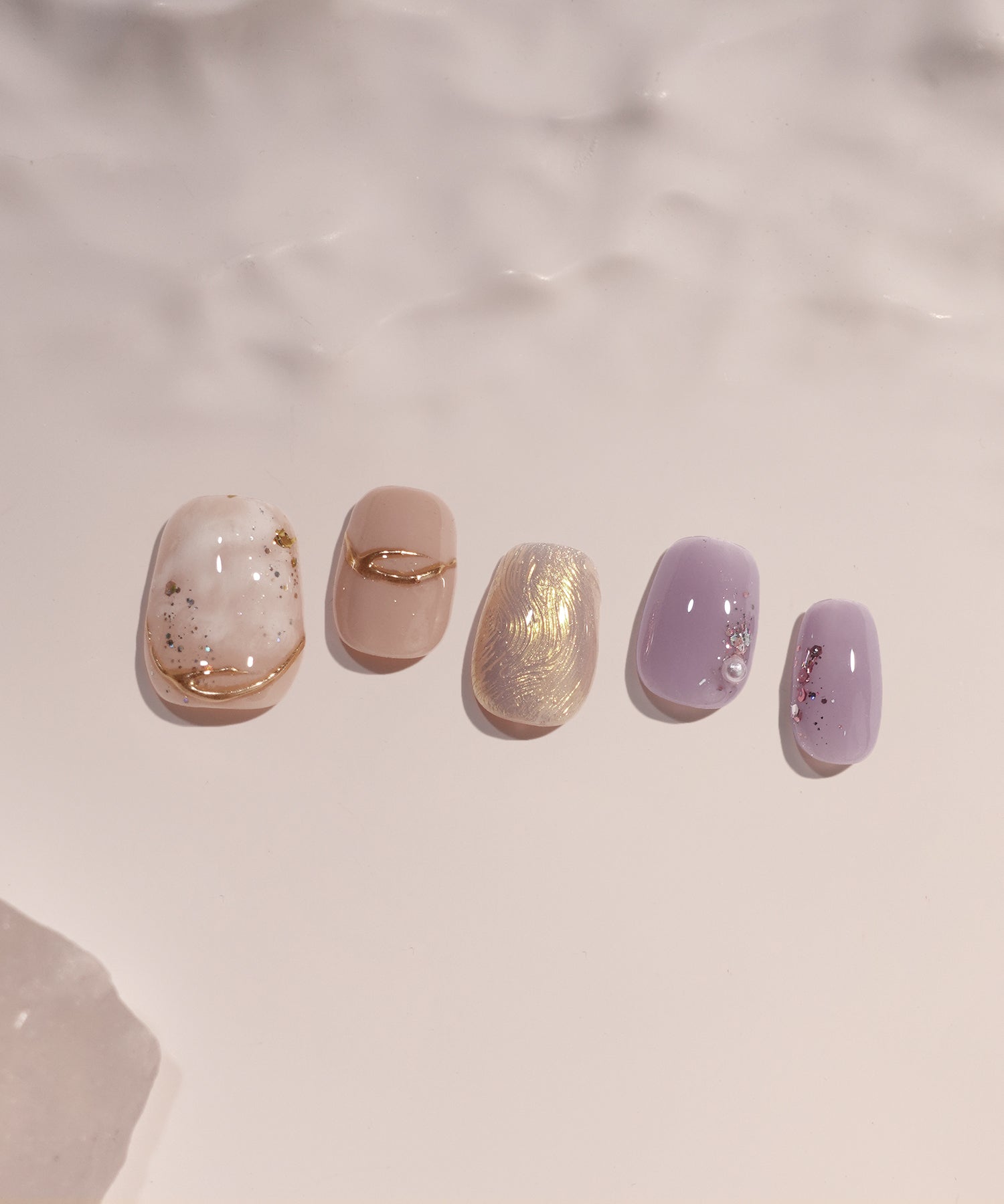 【COMING SOON】水光ネイルパープルニュアンスゴールドミラーウェーブホイルパールラメショートスクエアネイルチップ
