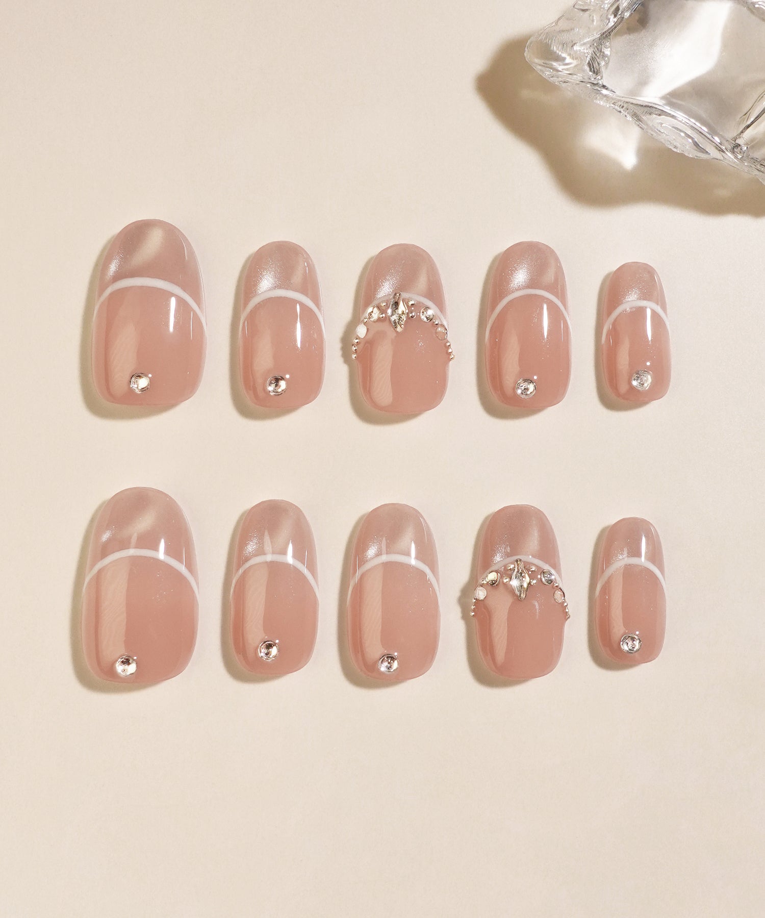 【当日発送】水光ネイルピンクマグネットフレンチラインストーンオーバルネイルチップ