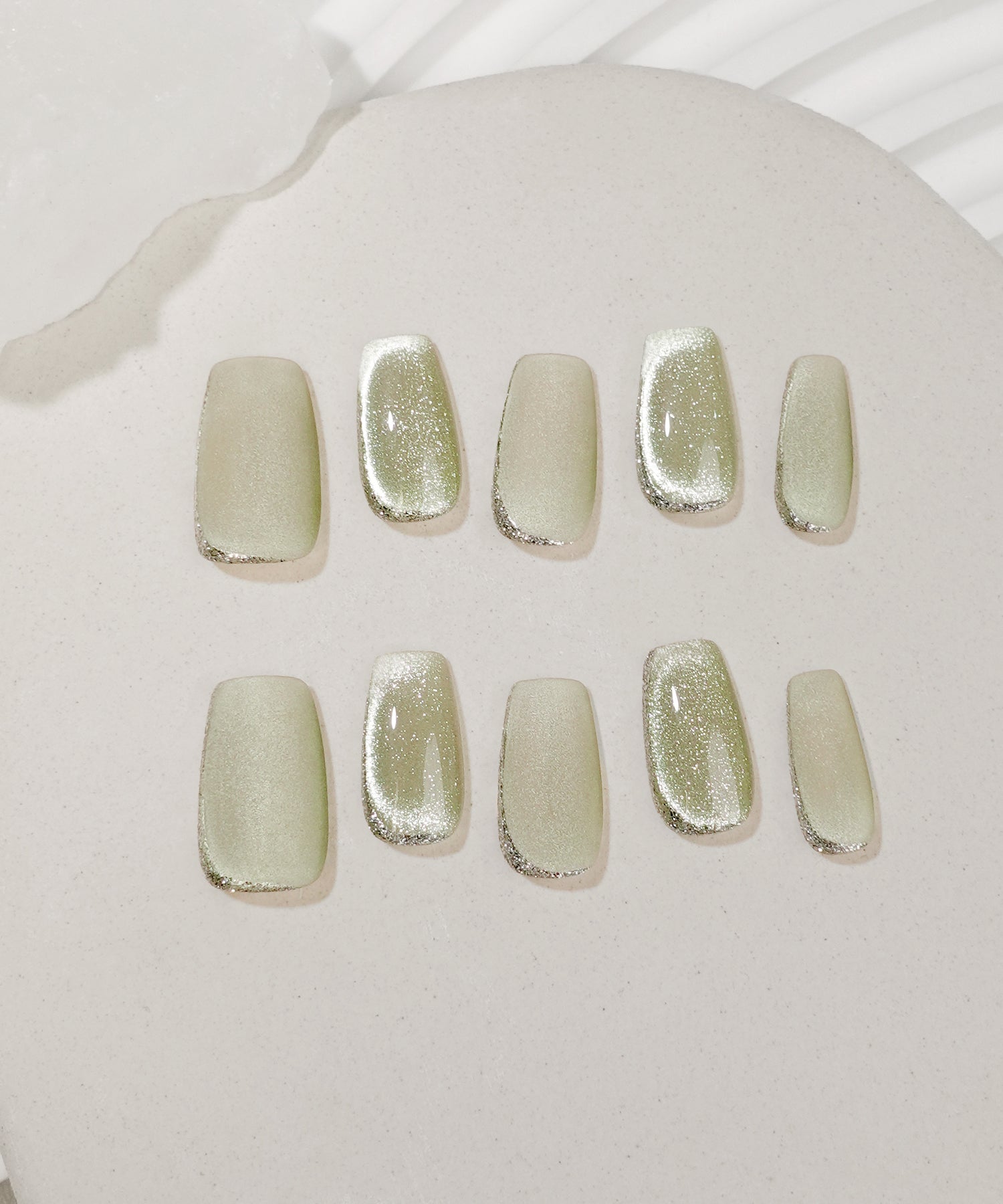 【当日発送】水光ネイルライトグリーンマグネットラメバレリーナネイルチップ