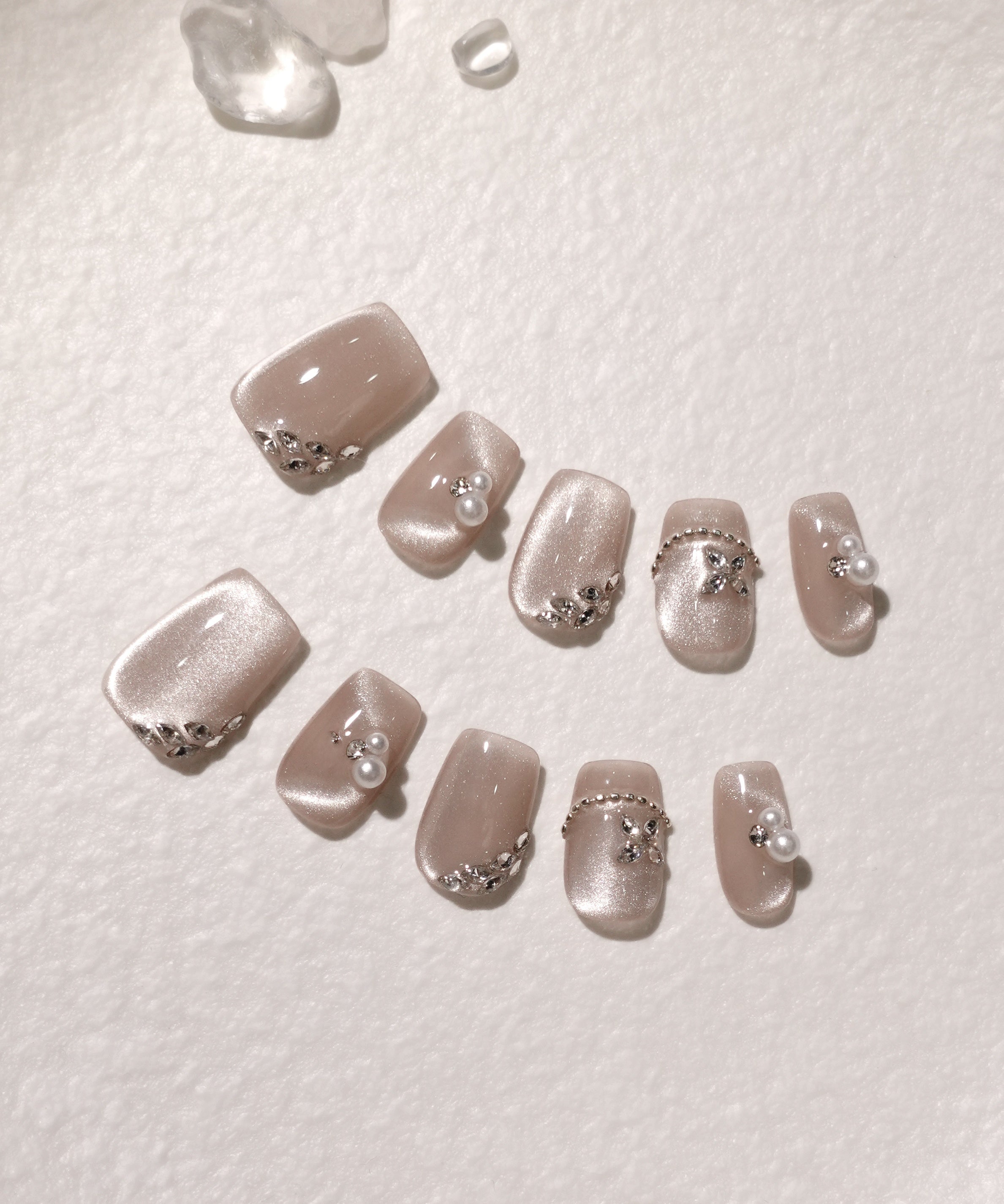 【一部当日発送】水光ネイルベージュマグネットストーンアートパールスクエアネイルチップ