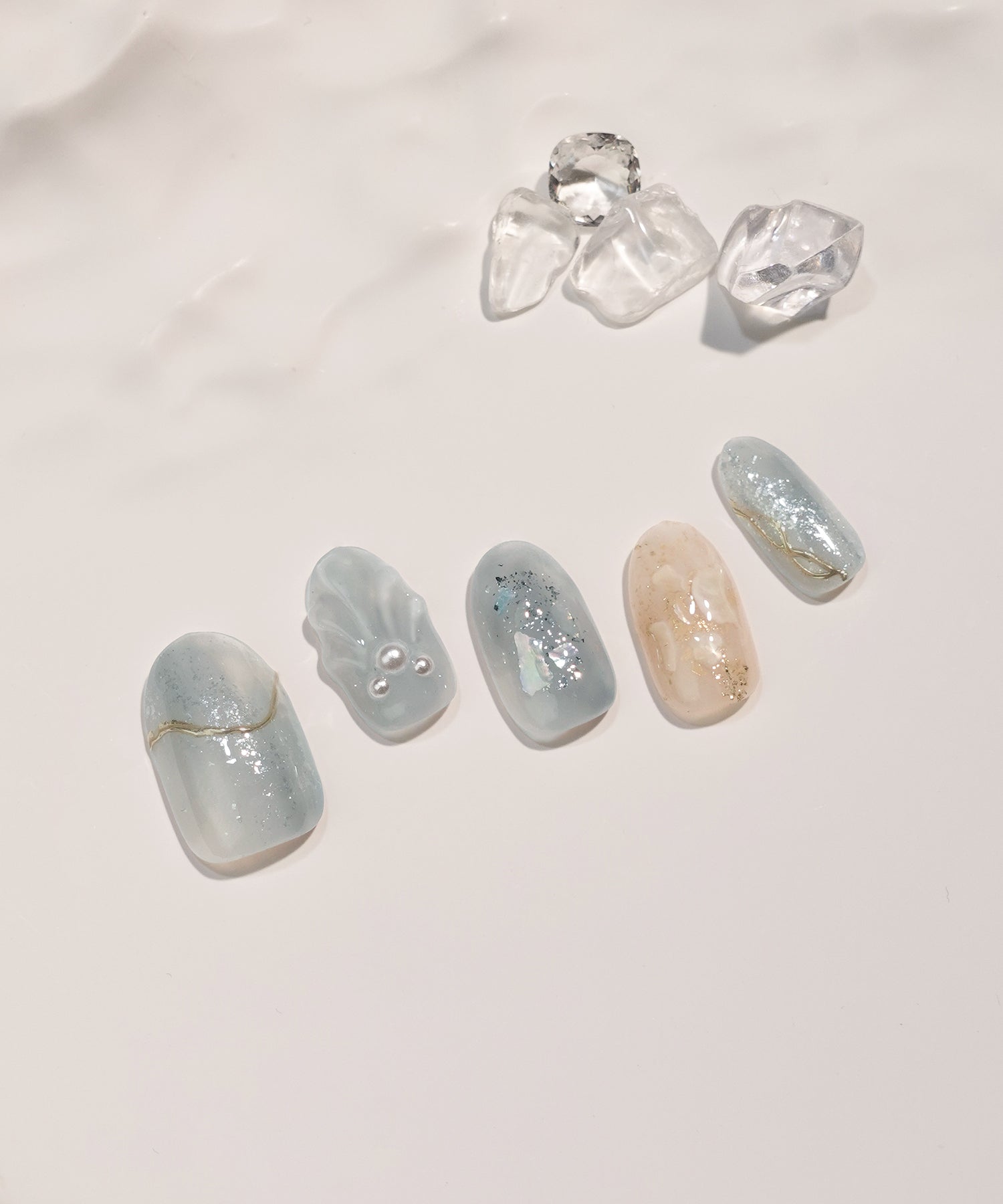 【COMING SOON】水光ネイルスモーキーブルーマーメイドシェルオーバルネイルチップ