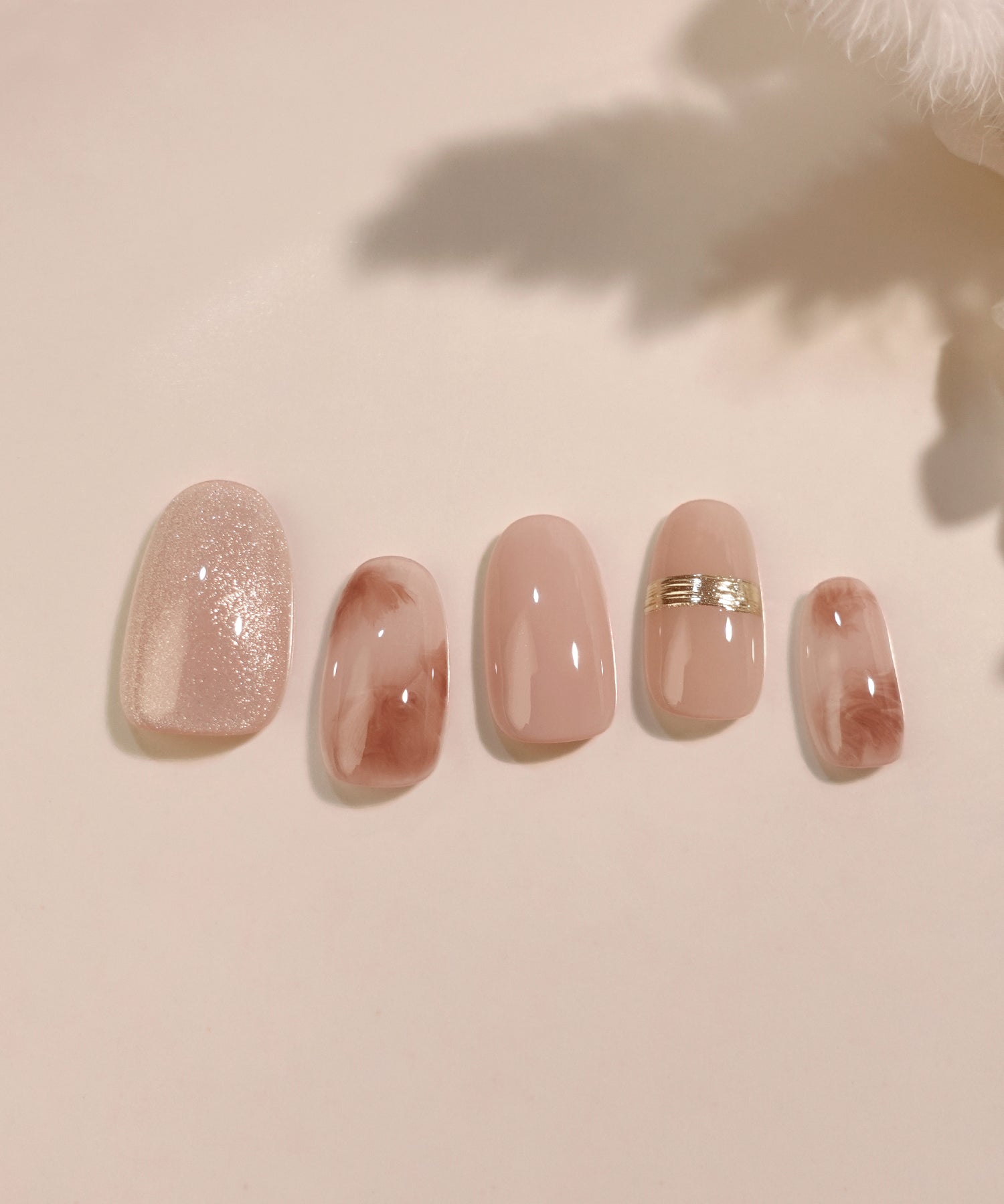 水光ネイルピンクニュアンスゴールドミラーマグネットオーバルネイルチップ