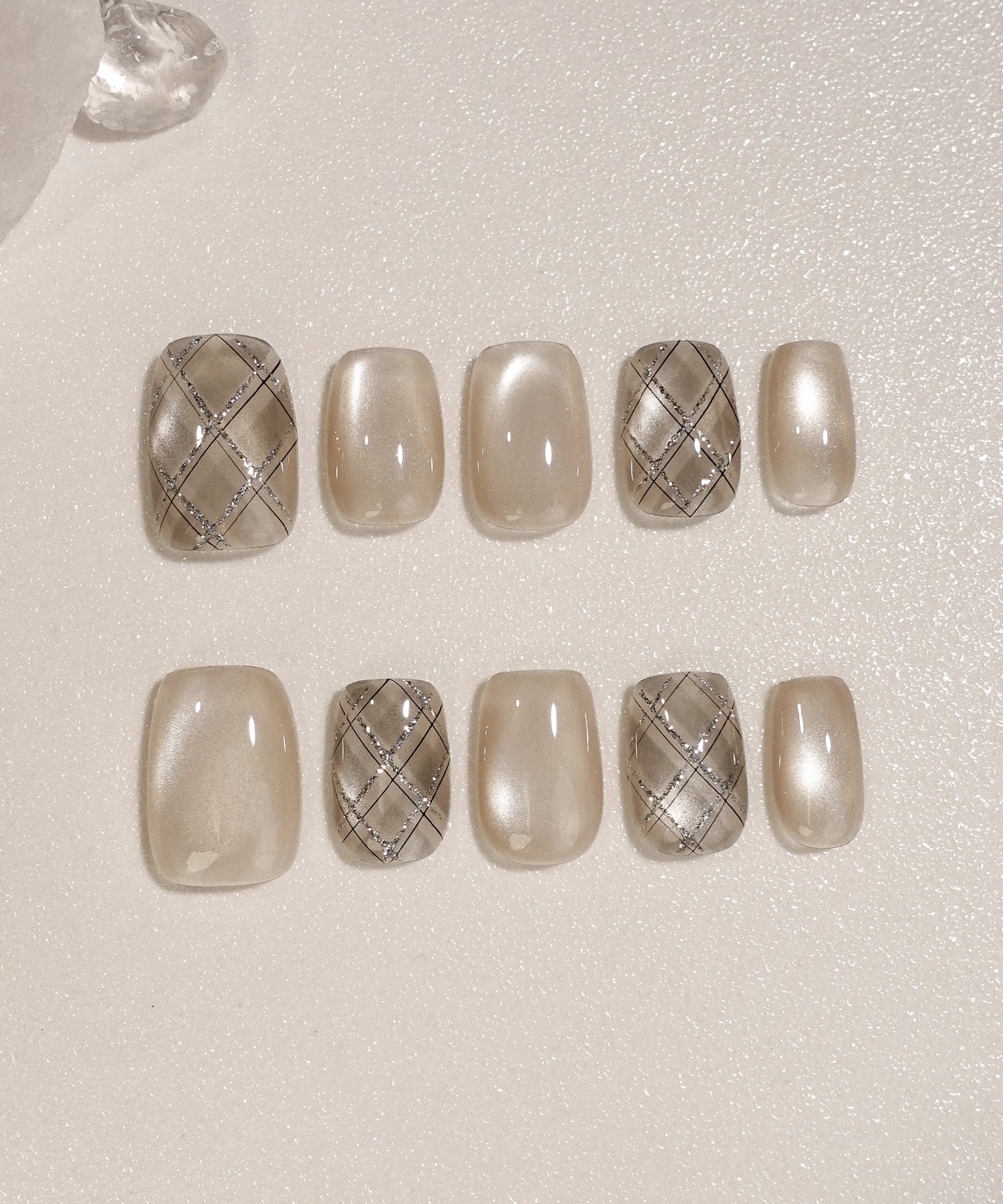 【当日発送】水光ネイルベージュマグネットグレーアーガイルショートスクエアネイルチップ