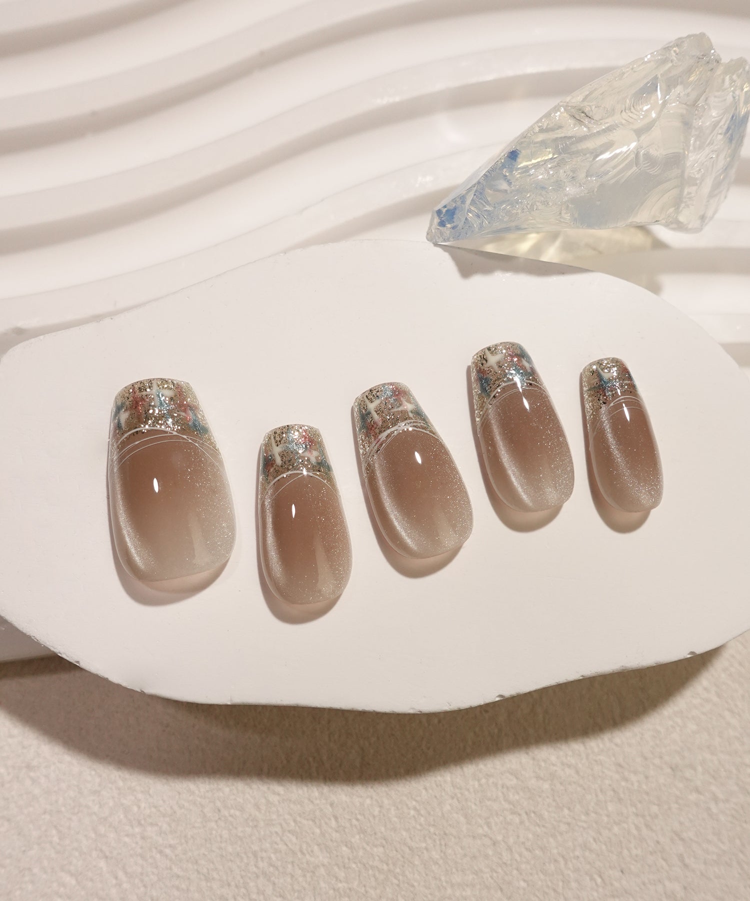 水光ネイルブラウンマグネットツイードフレンチバレリーナネイルチップ