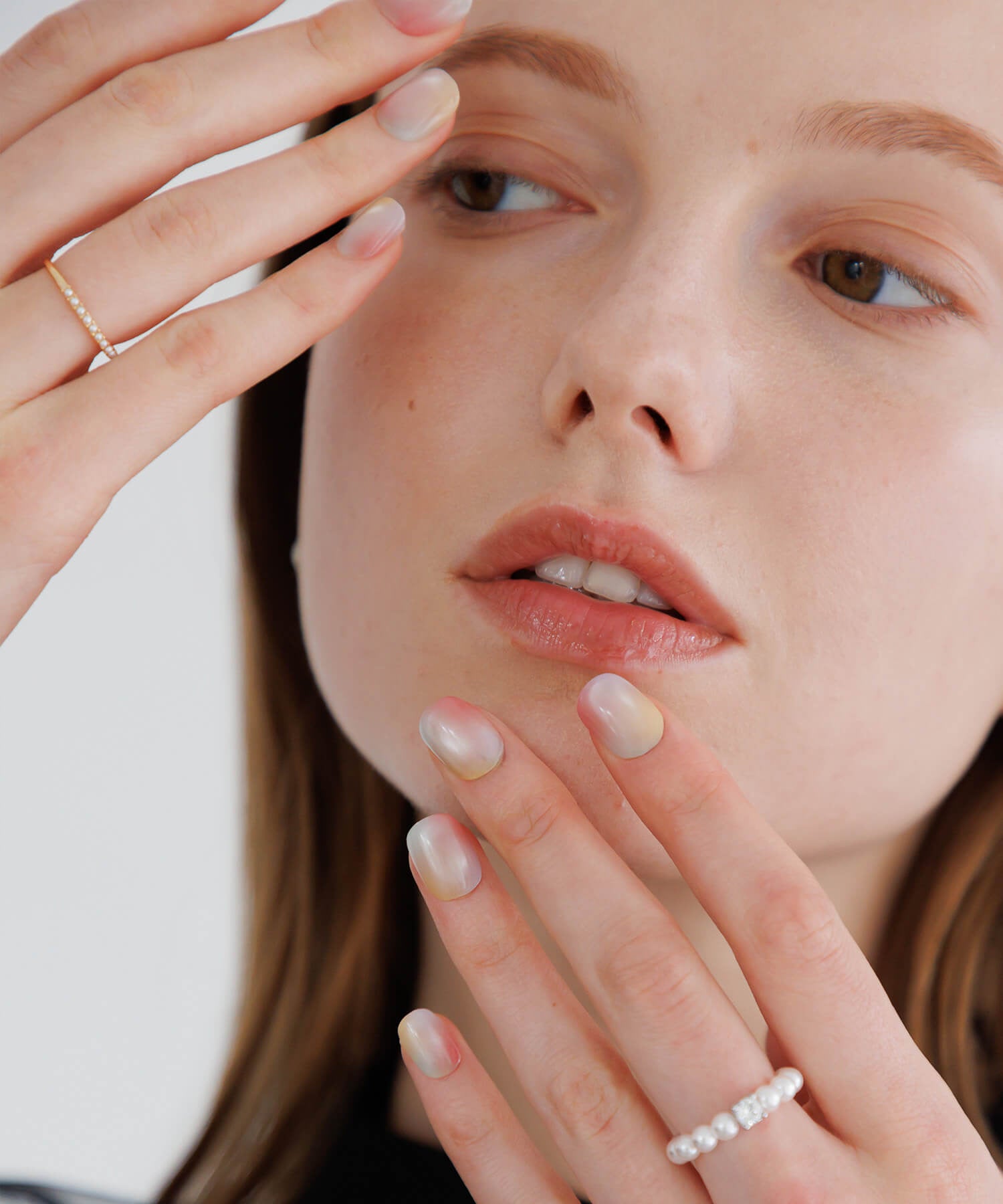 【当日発送】 水光ネイルカラフルマグネットグラデーションショートラウンドネイルチップ