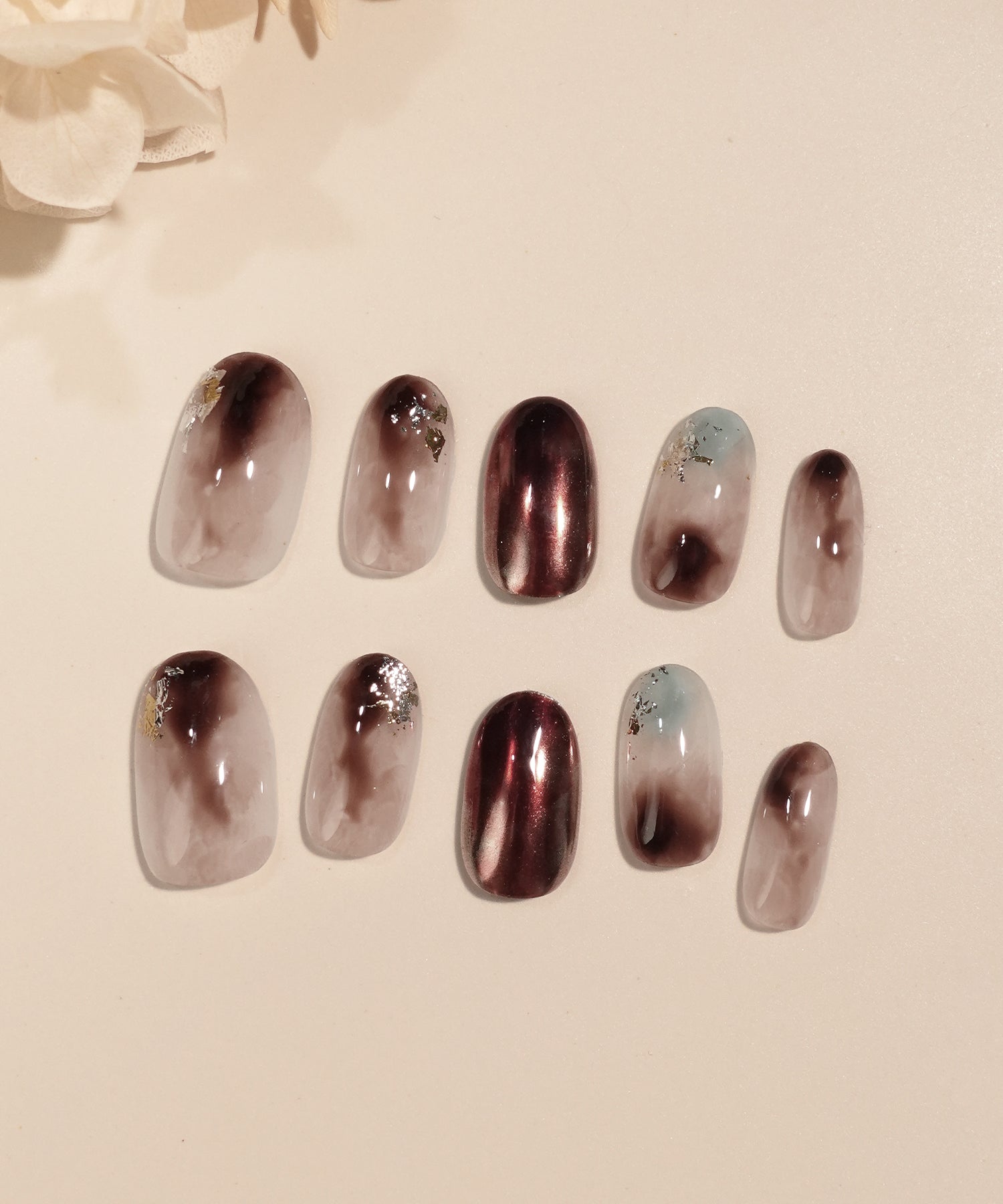 【当日発送】水光ネイルブラウンニュアンスホイルオーバルネイルチップ