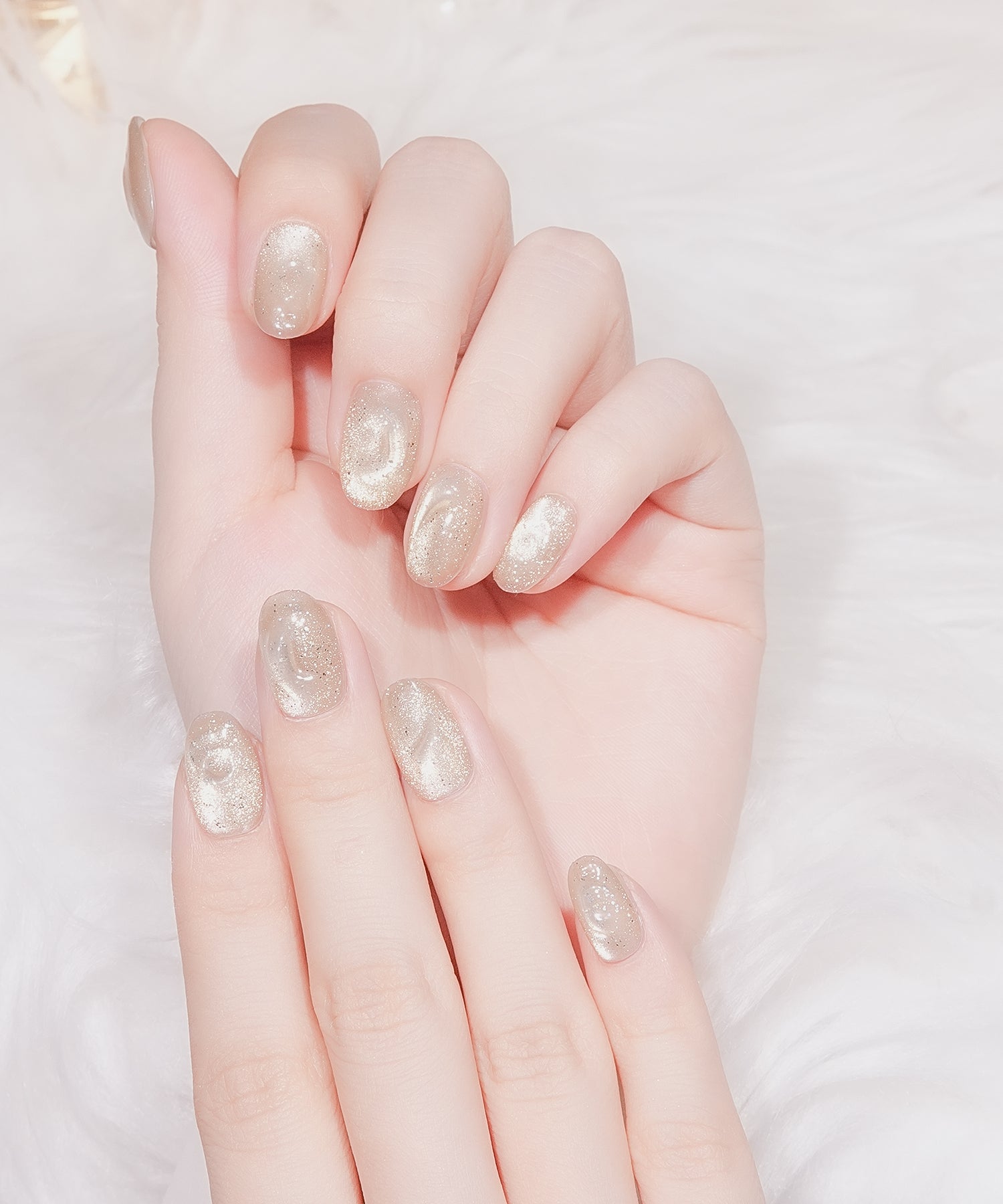 水光ネイルシャンパンゴールドマグネット3Dアートニュアンスオーバルネイルチップ