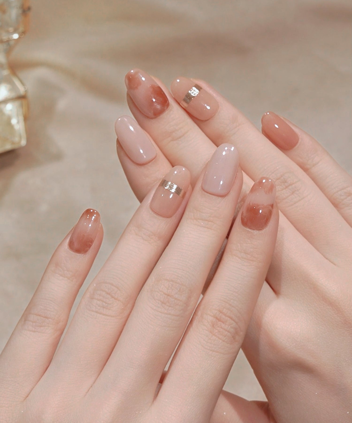 水光ネイルピンクニュアンスゴールドミラーマグネットオーバルネイルチップ