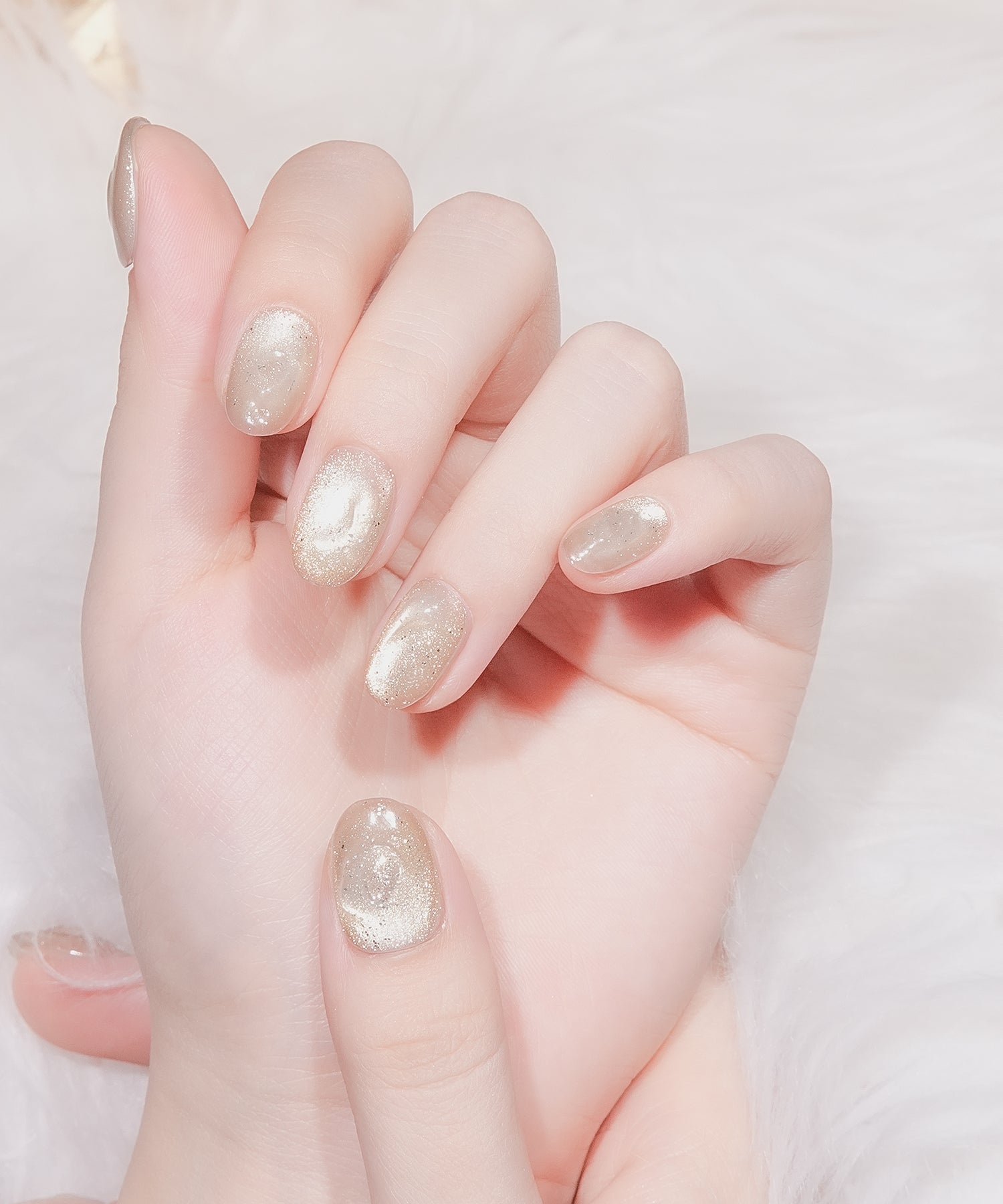 水光ネイルシャンパンゴールドマグネット3Dアートニュアンスオーバルネイルチップ