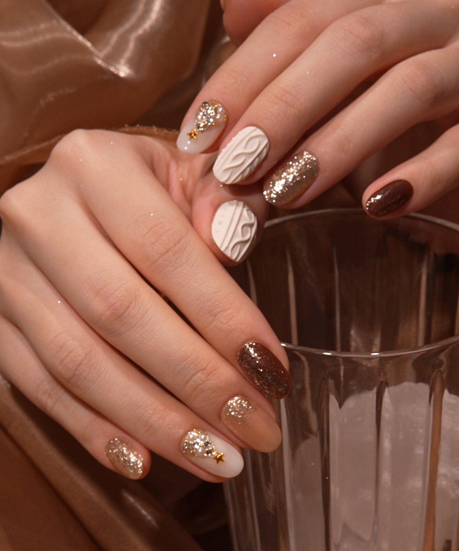 【当日発送】水光ネイルウィンターニットツリーアートグリッタークリスマスオーバルネイルチップ