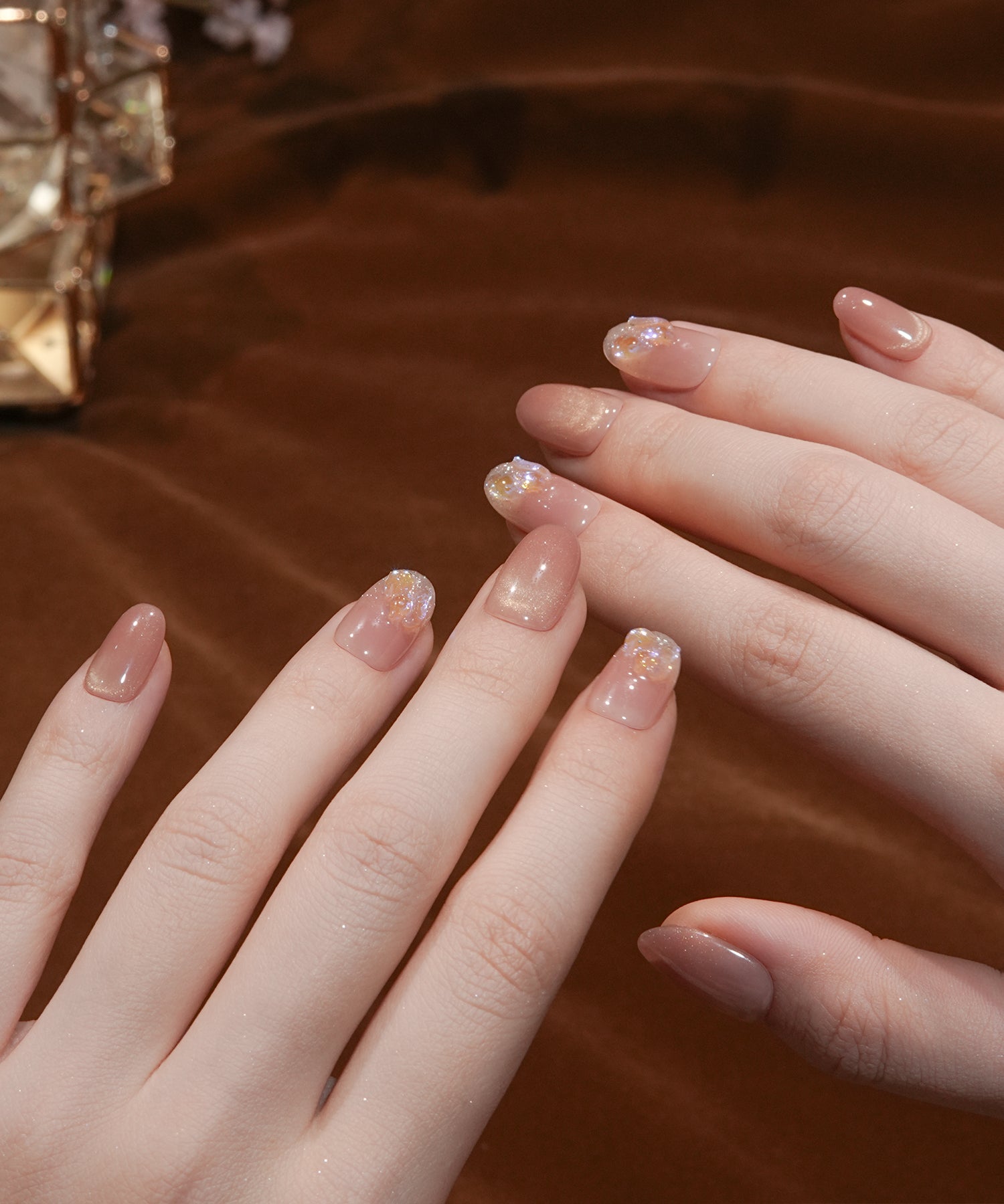 【当日発送】水光ネイルピンクマグネットオーロラストーンラメオーバルネイルチップ