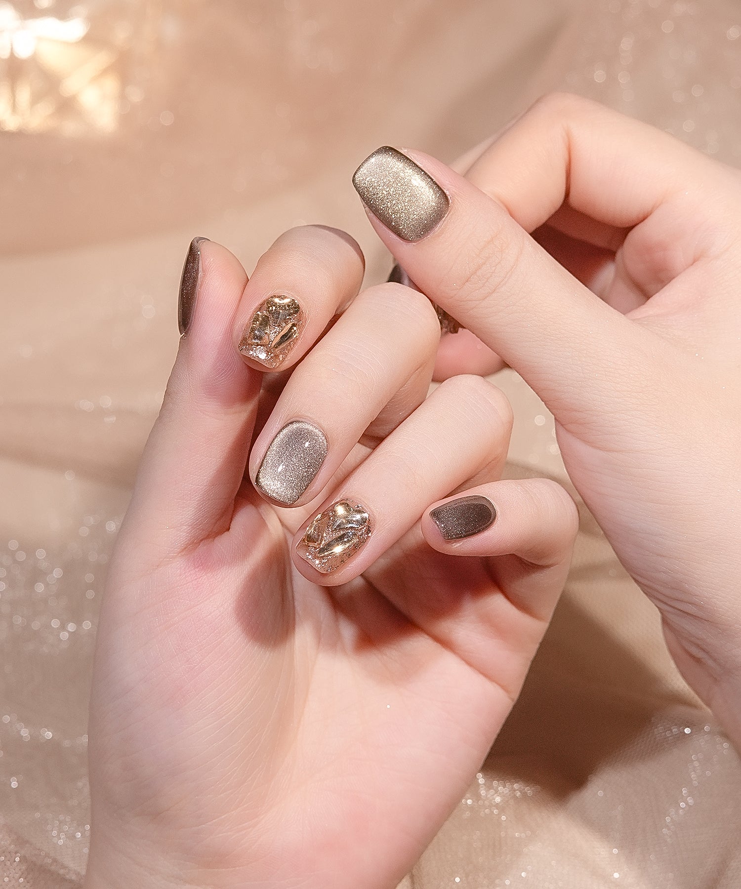 【当日発送】水光ネイルダークブラウンマグネットゴールドストーンショートスクエアネイルチップ